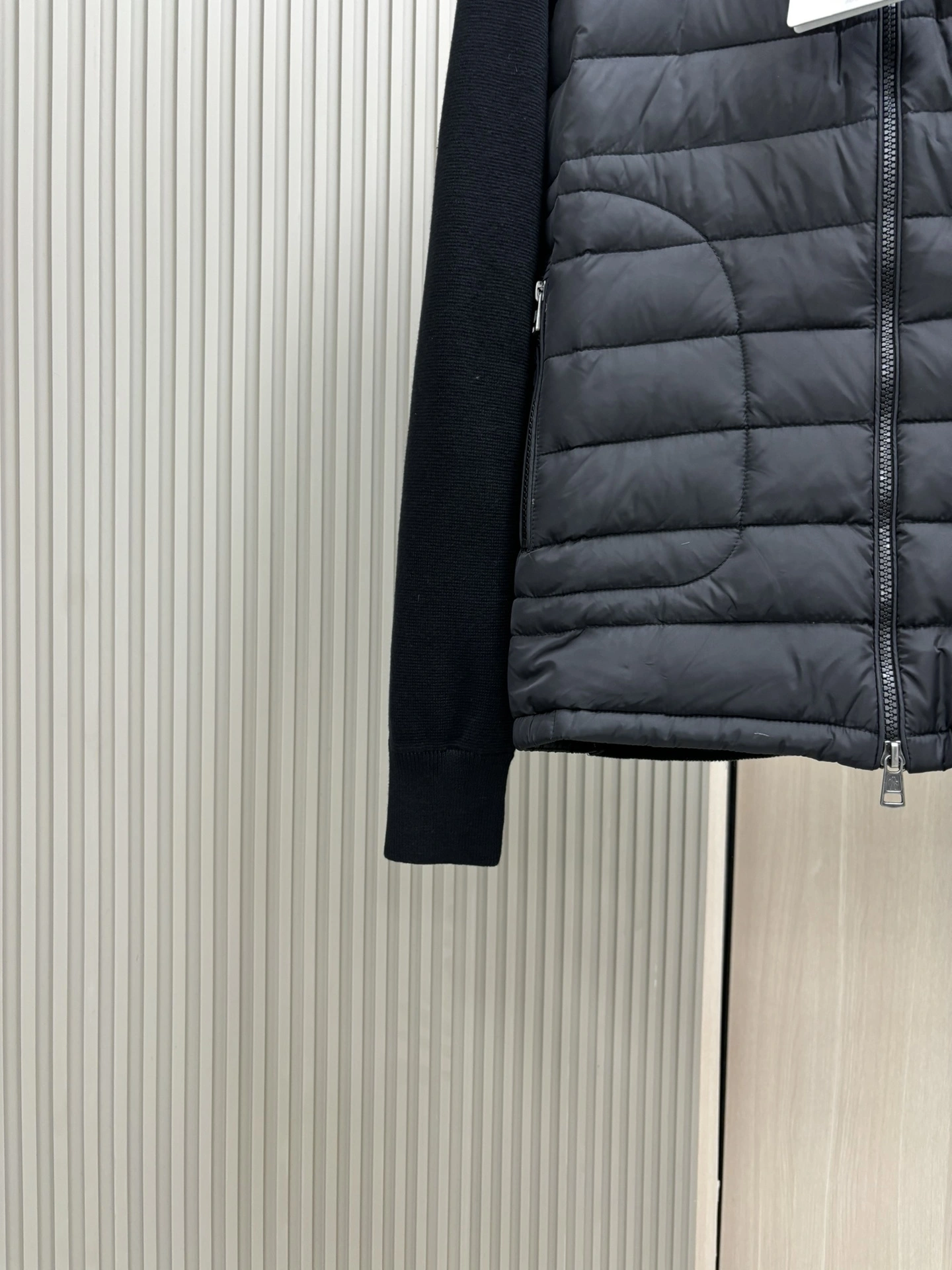Durable Moncler Down Jackets 145942