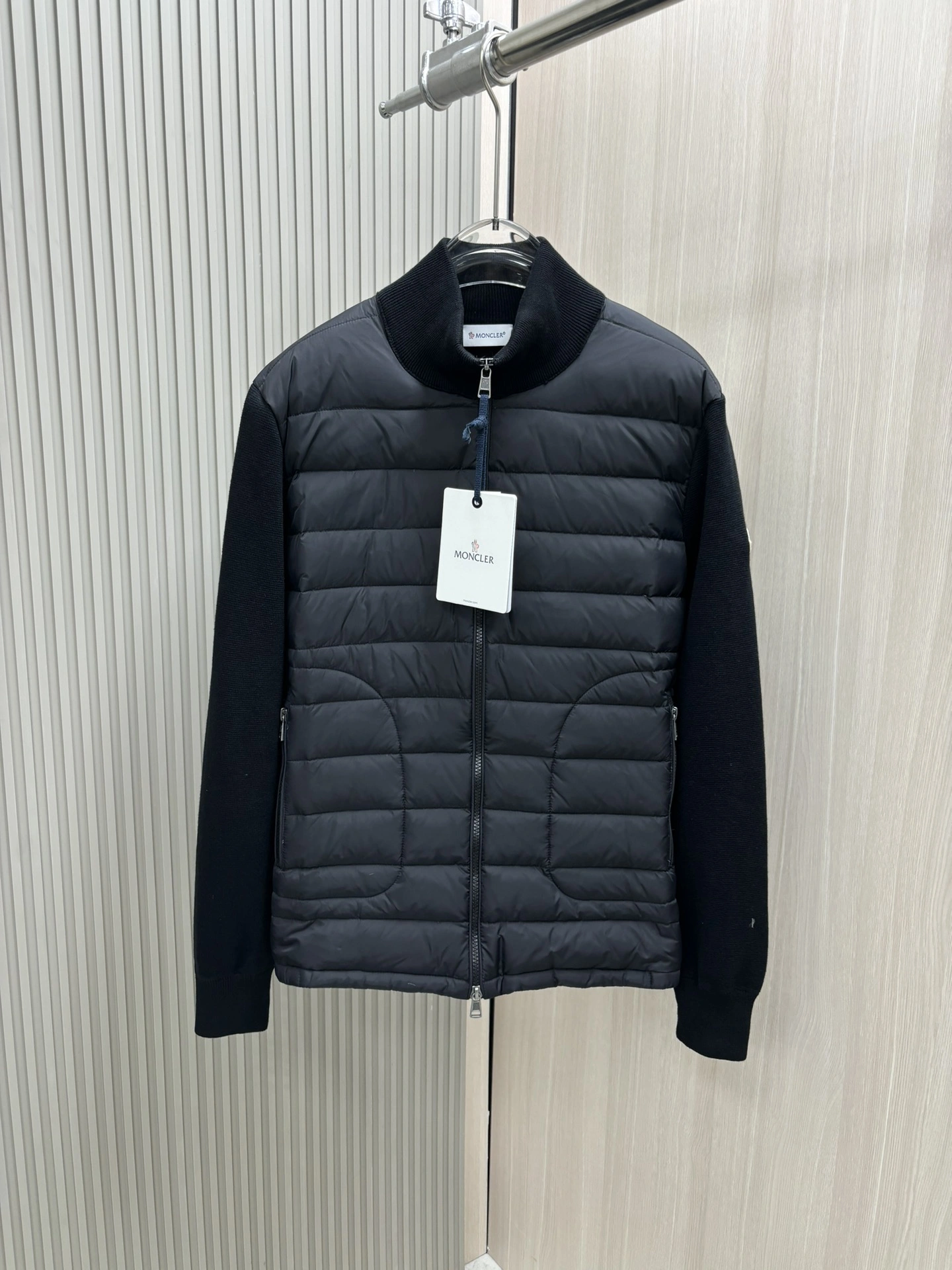 Durable Moncler Down Jackets 145942