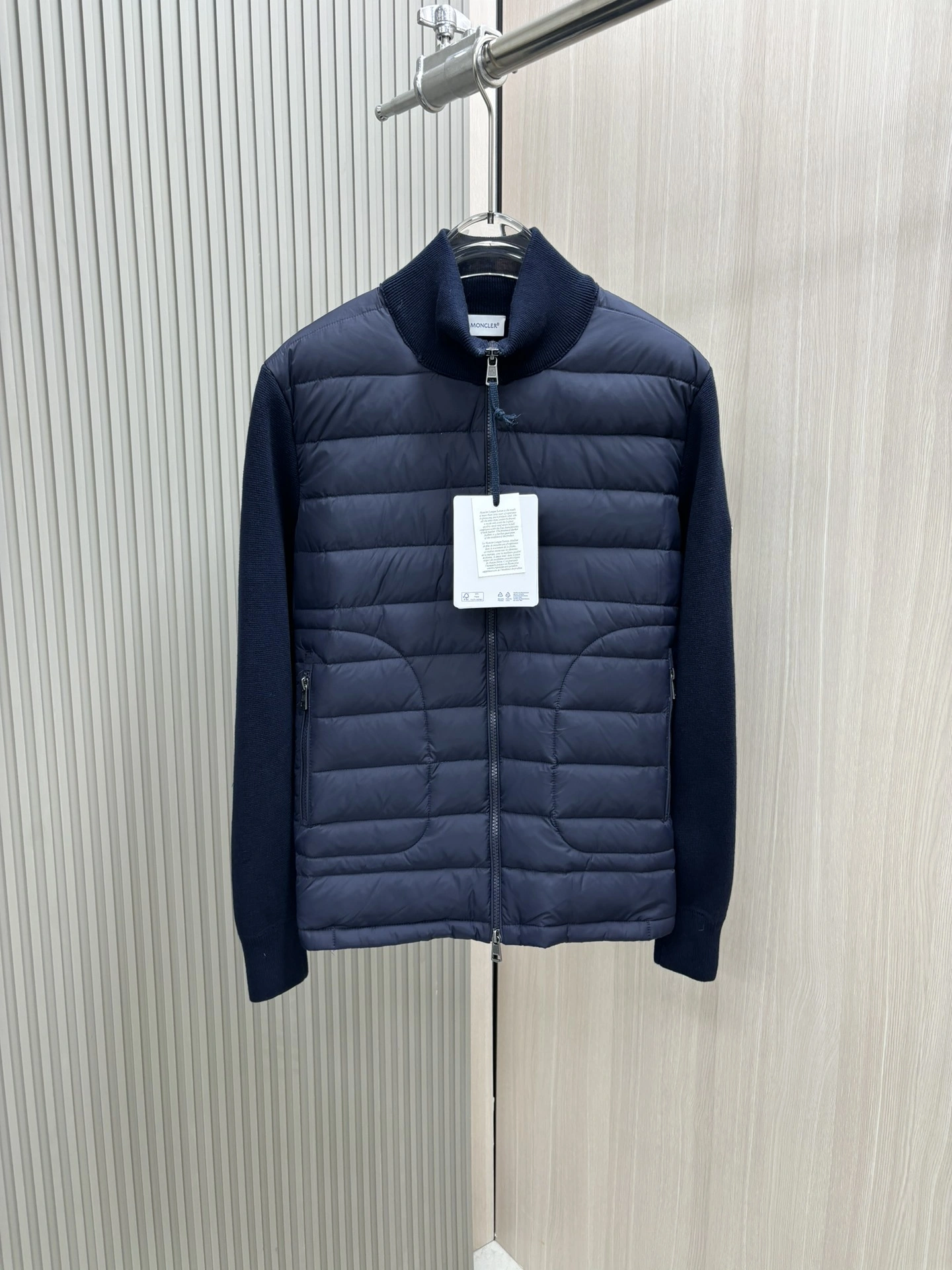 Moncler Down Jackets Elegant 145939