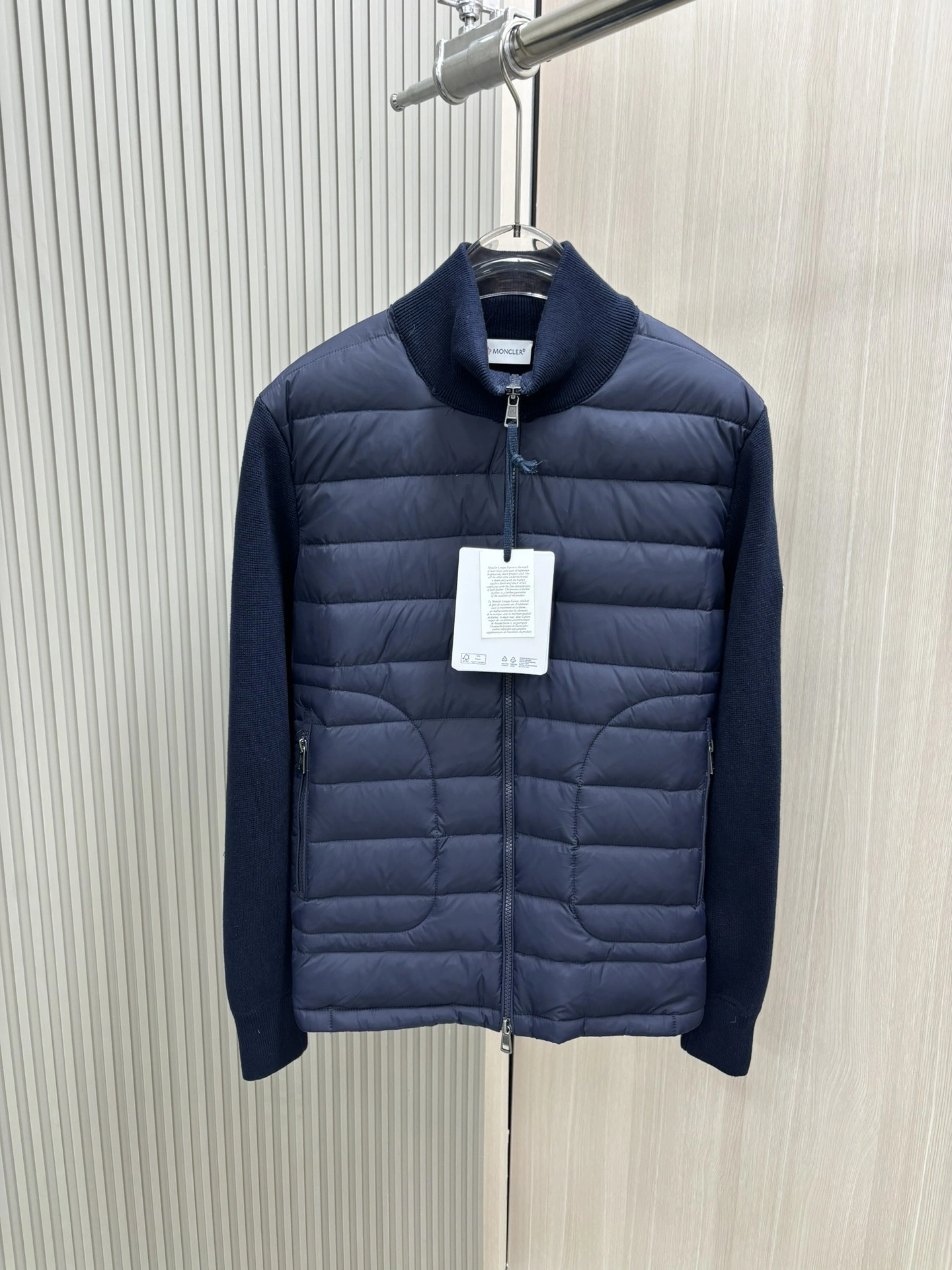 Moncler Down Jackets Elegant 145939
