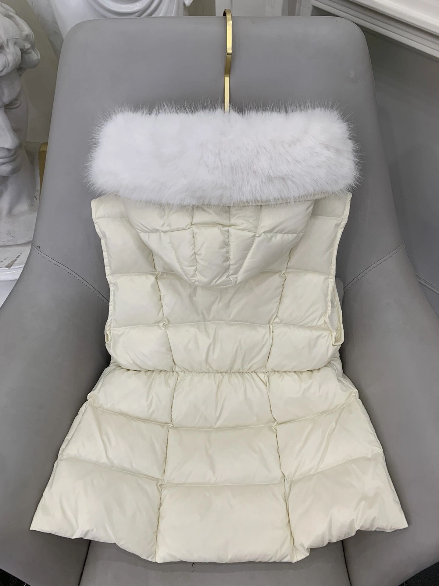 ZipUp Moncler Down Jackets 145957