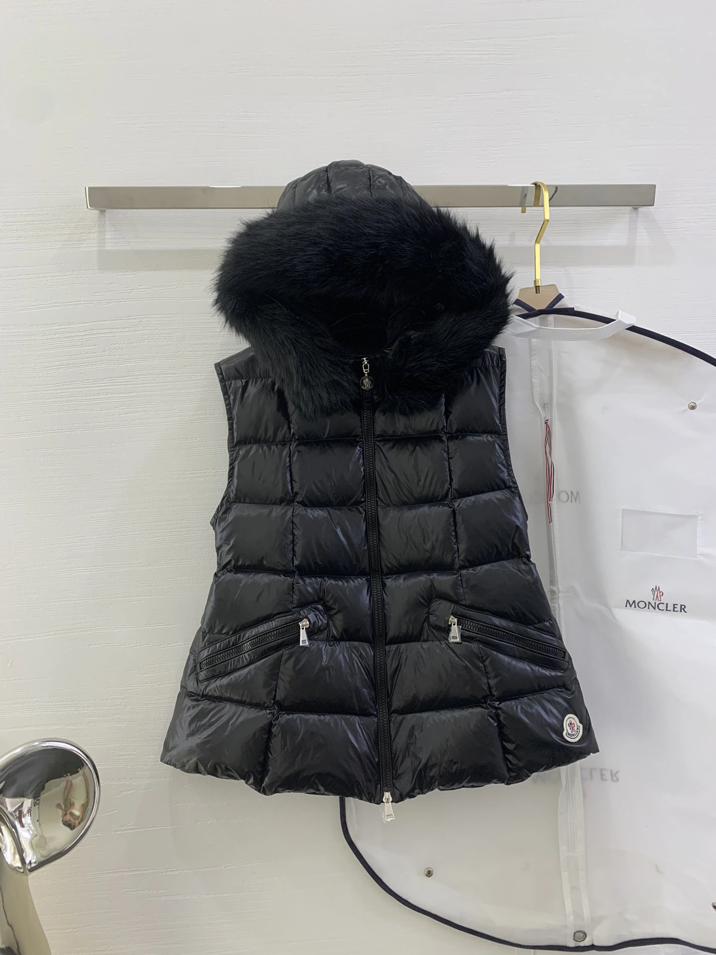Moncler Down Jackets Unique 145944