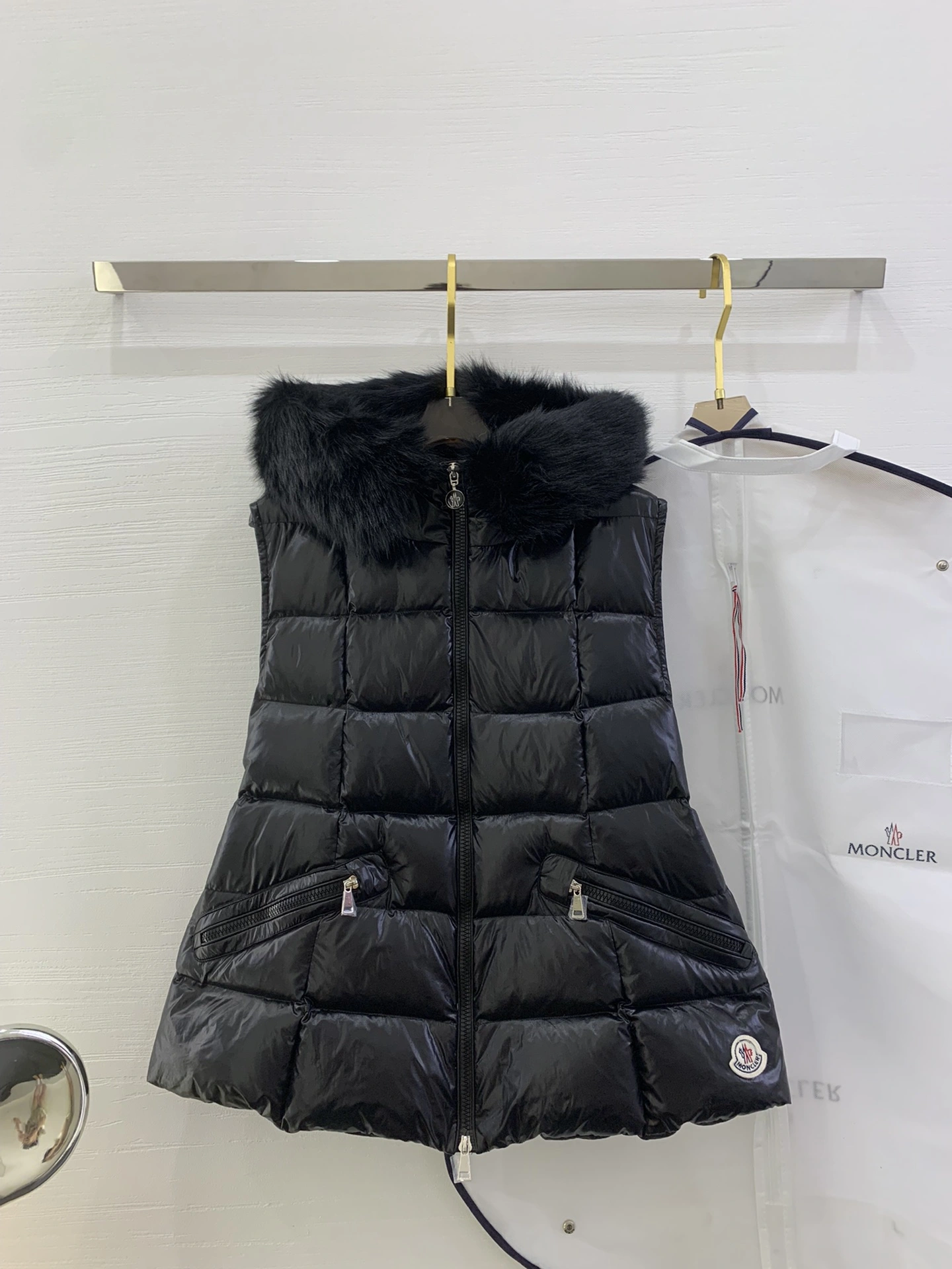 Moncler Down Jackets Unique 145944