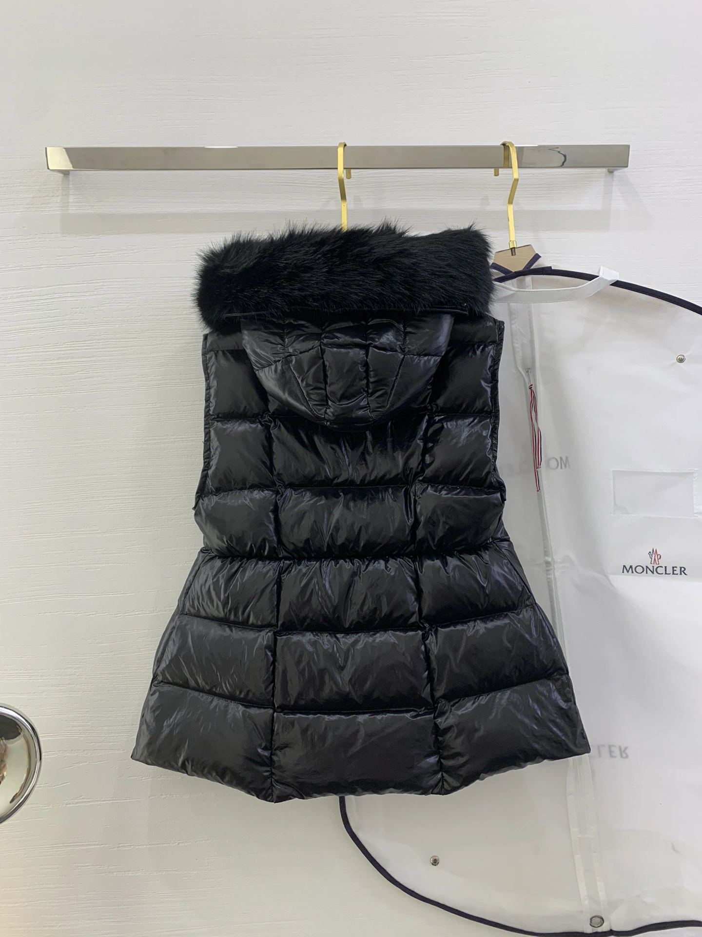 Moncler Down Jackets Unique 145944
