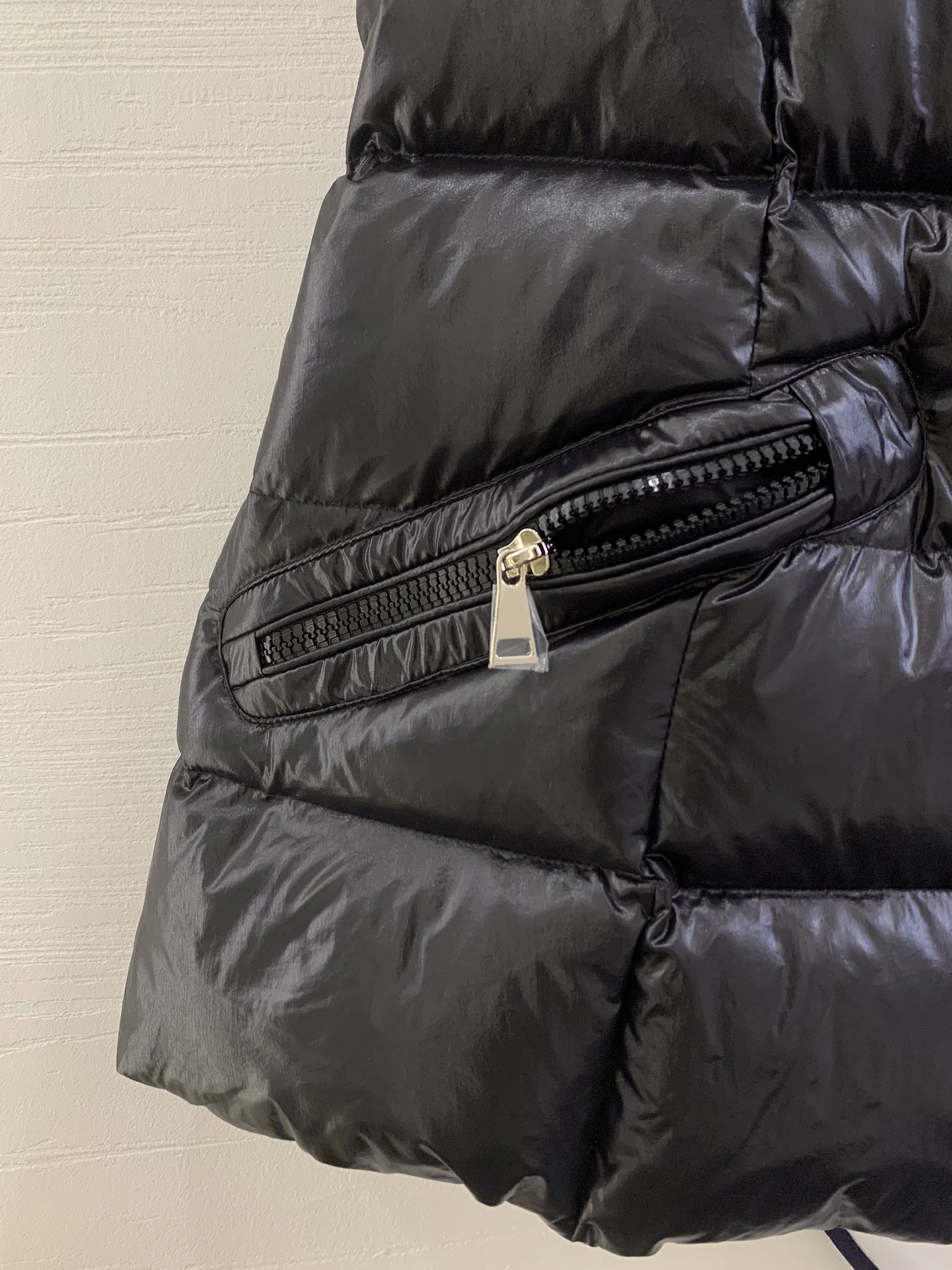 Moncler Down Jackets Unique 145944