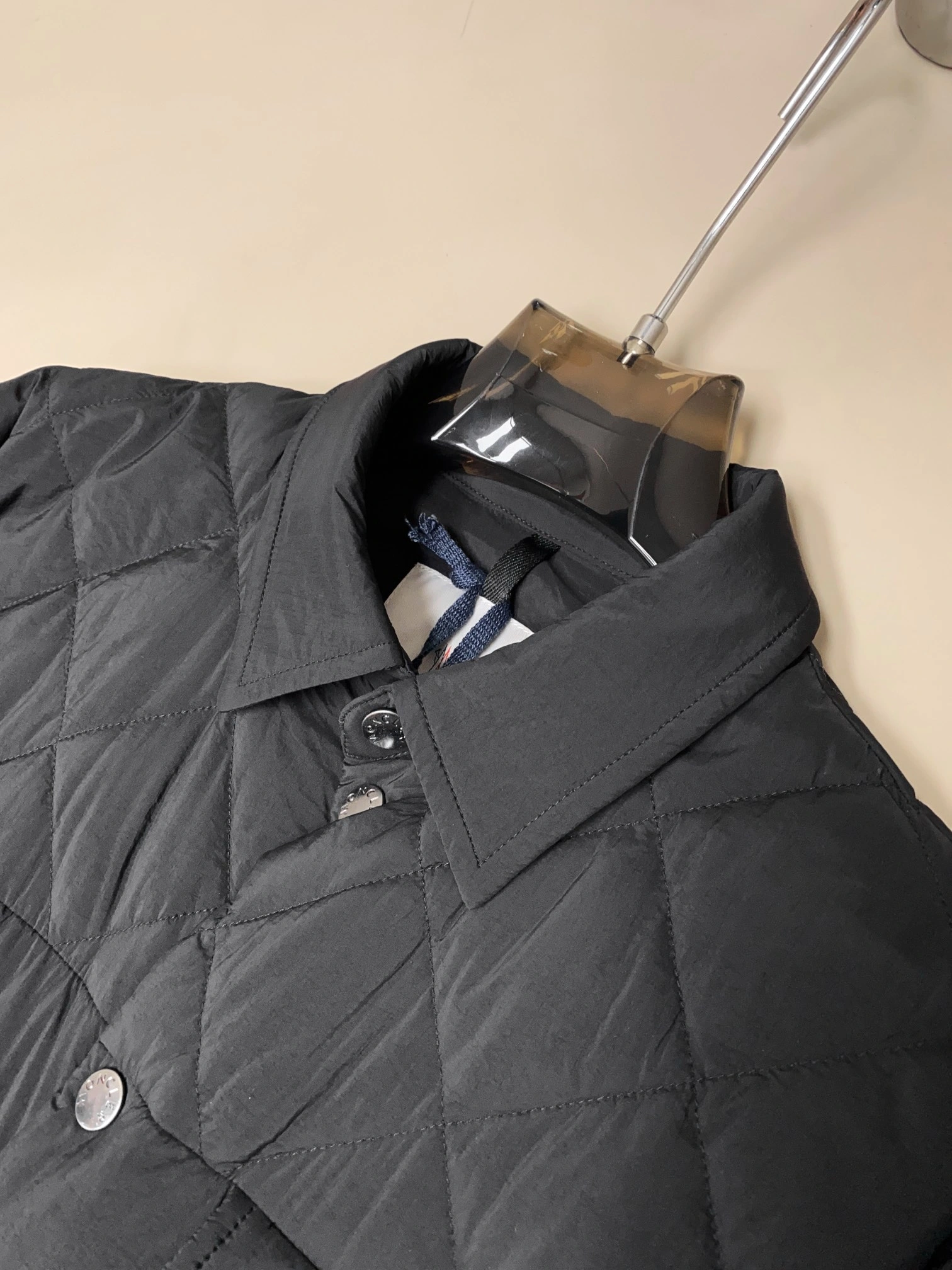 Durable Moncler Down Jackets 145946