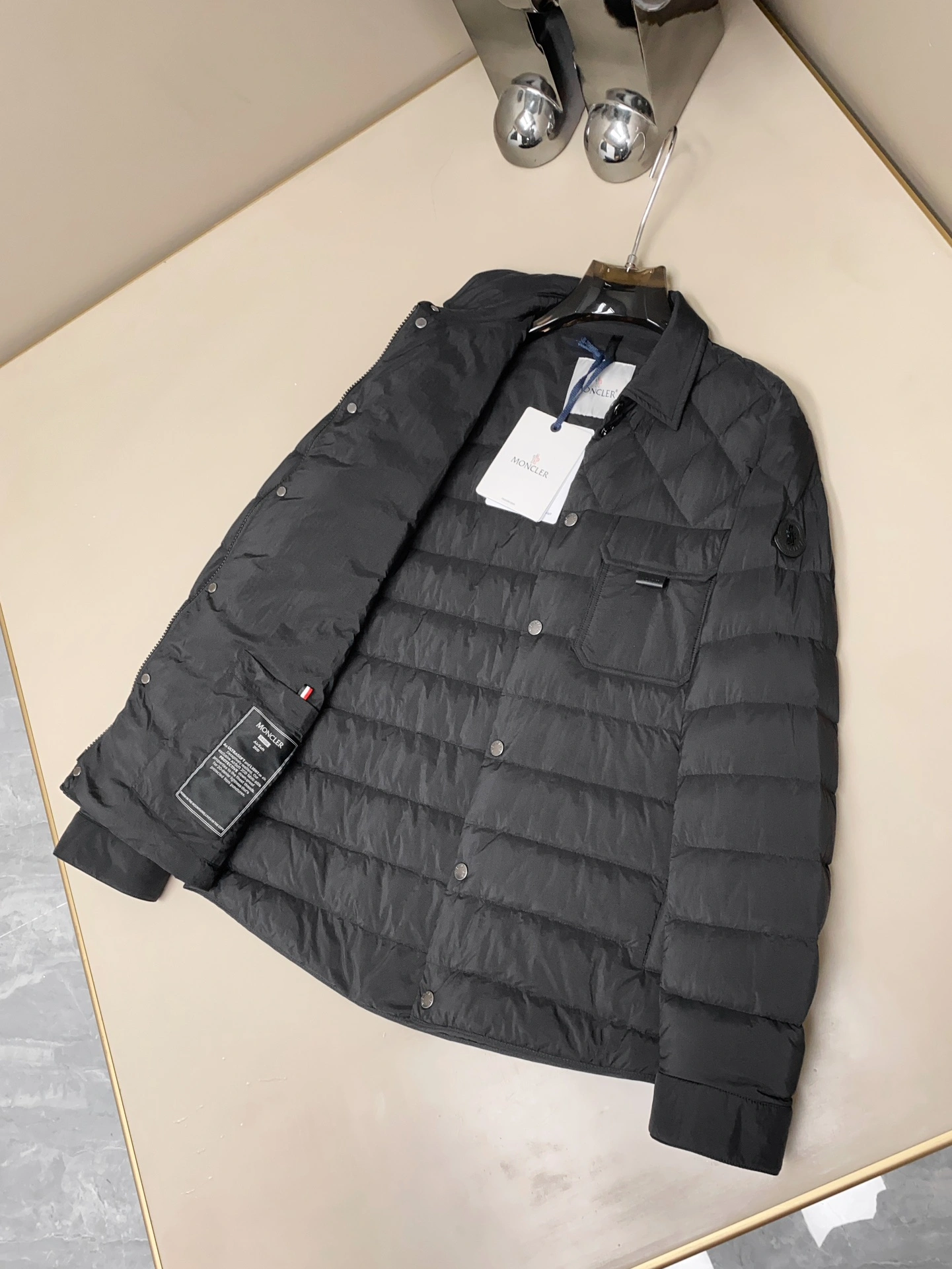 Durable Moncler Down Jackets 145946