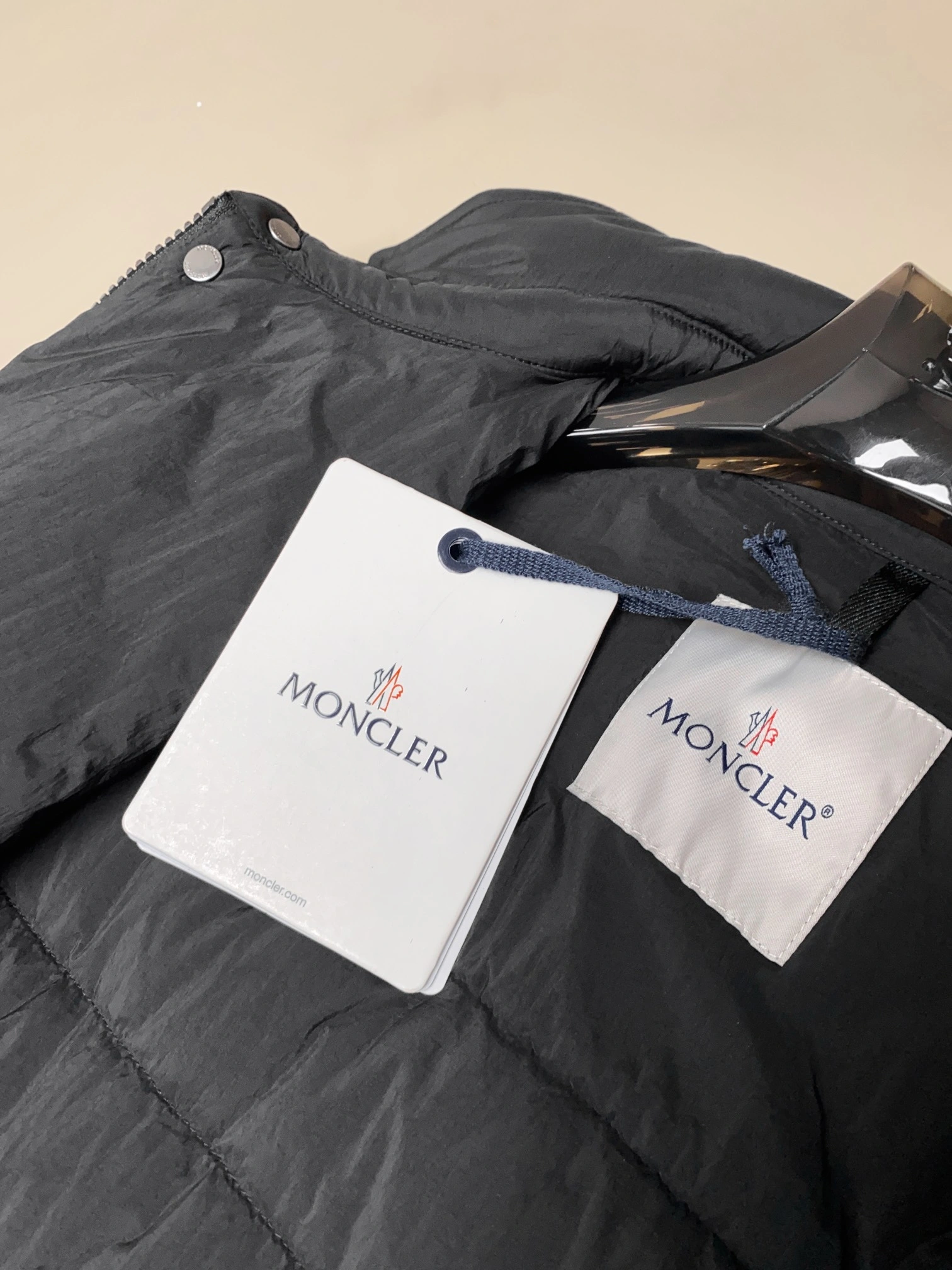 Durable Moncler Down Jackets 145946