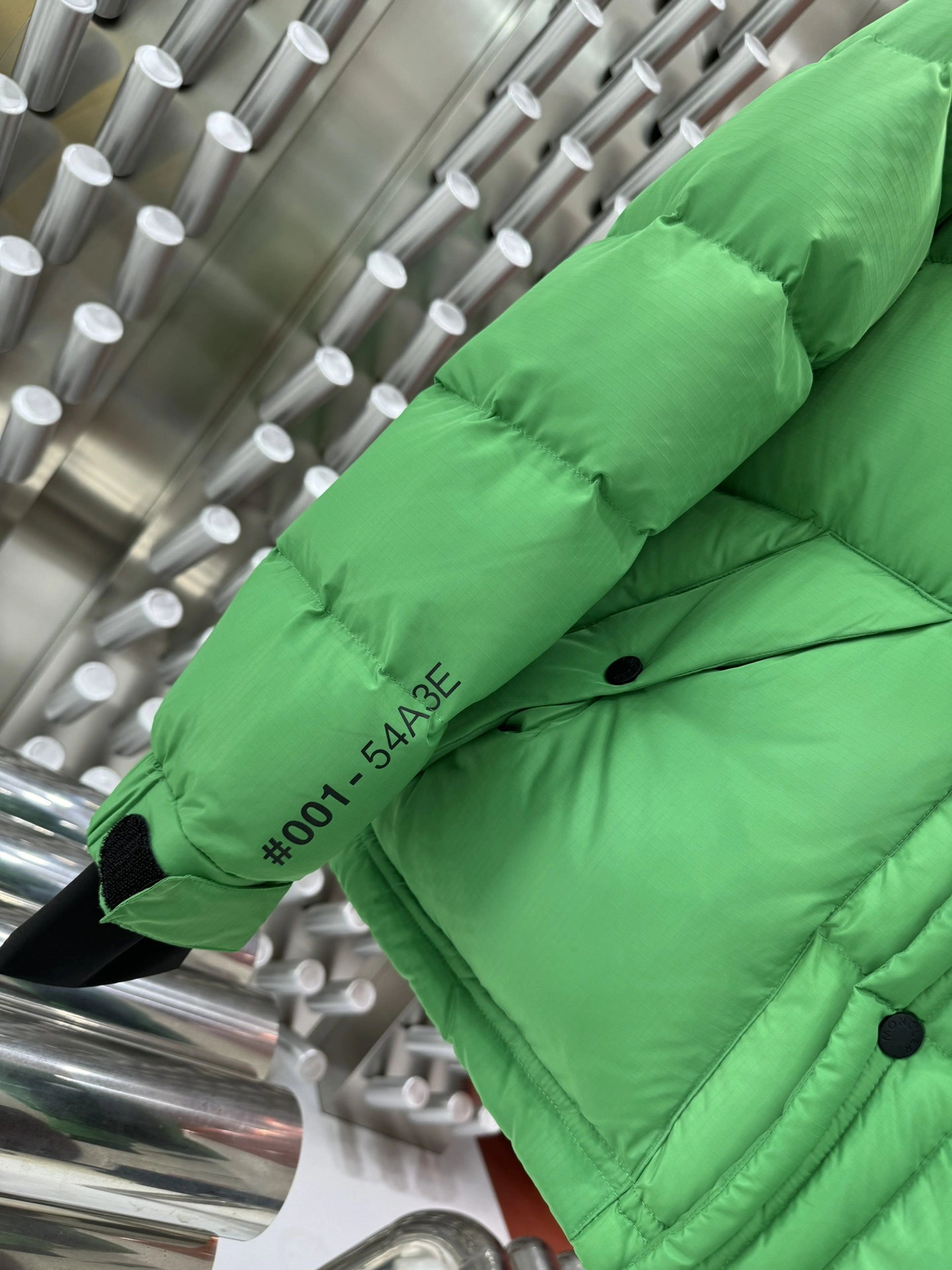 Moncler Down Jackets Tailored 145933