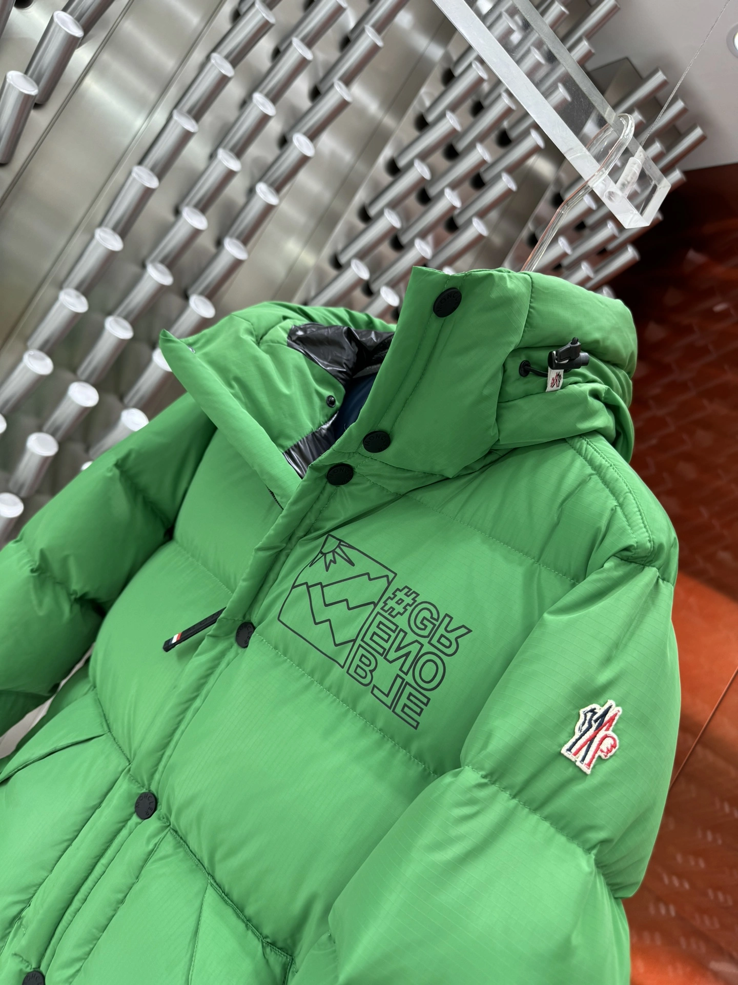 Moncler Down Jackets Tailored 145933