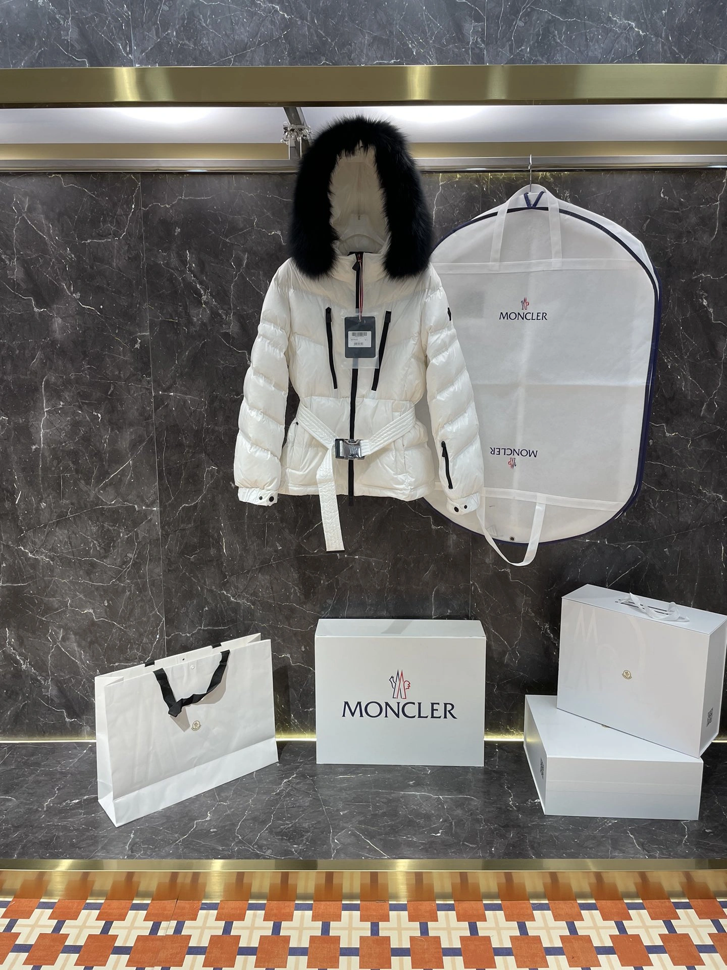 Popular Moncler Down Jackets 145931