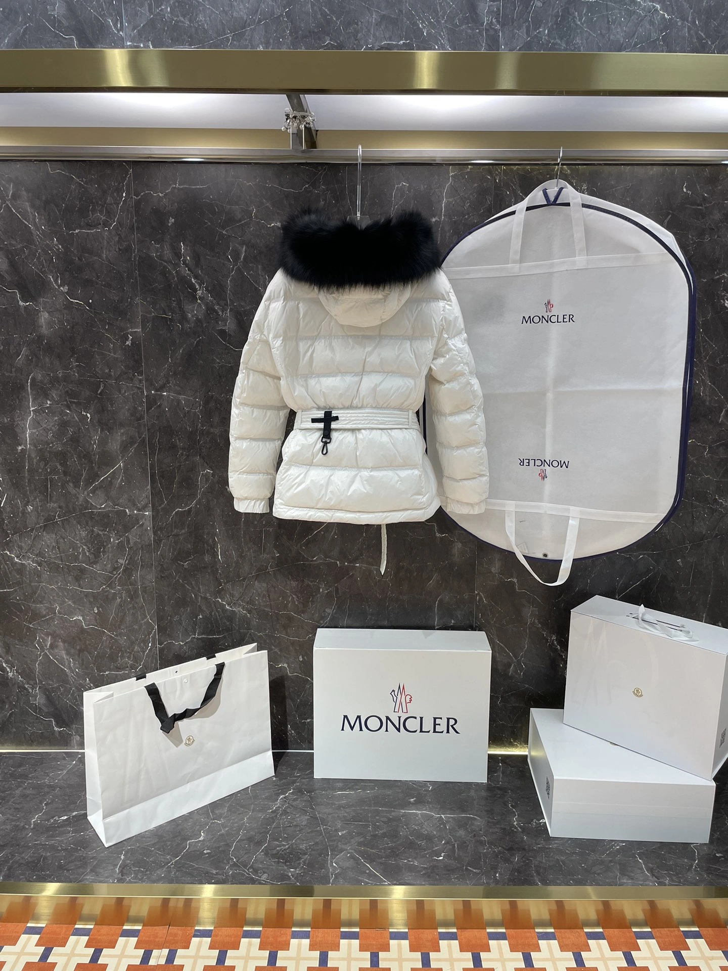 Popular Moncler Down Jackets 145931