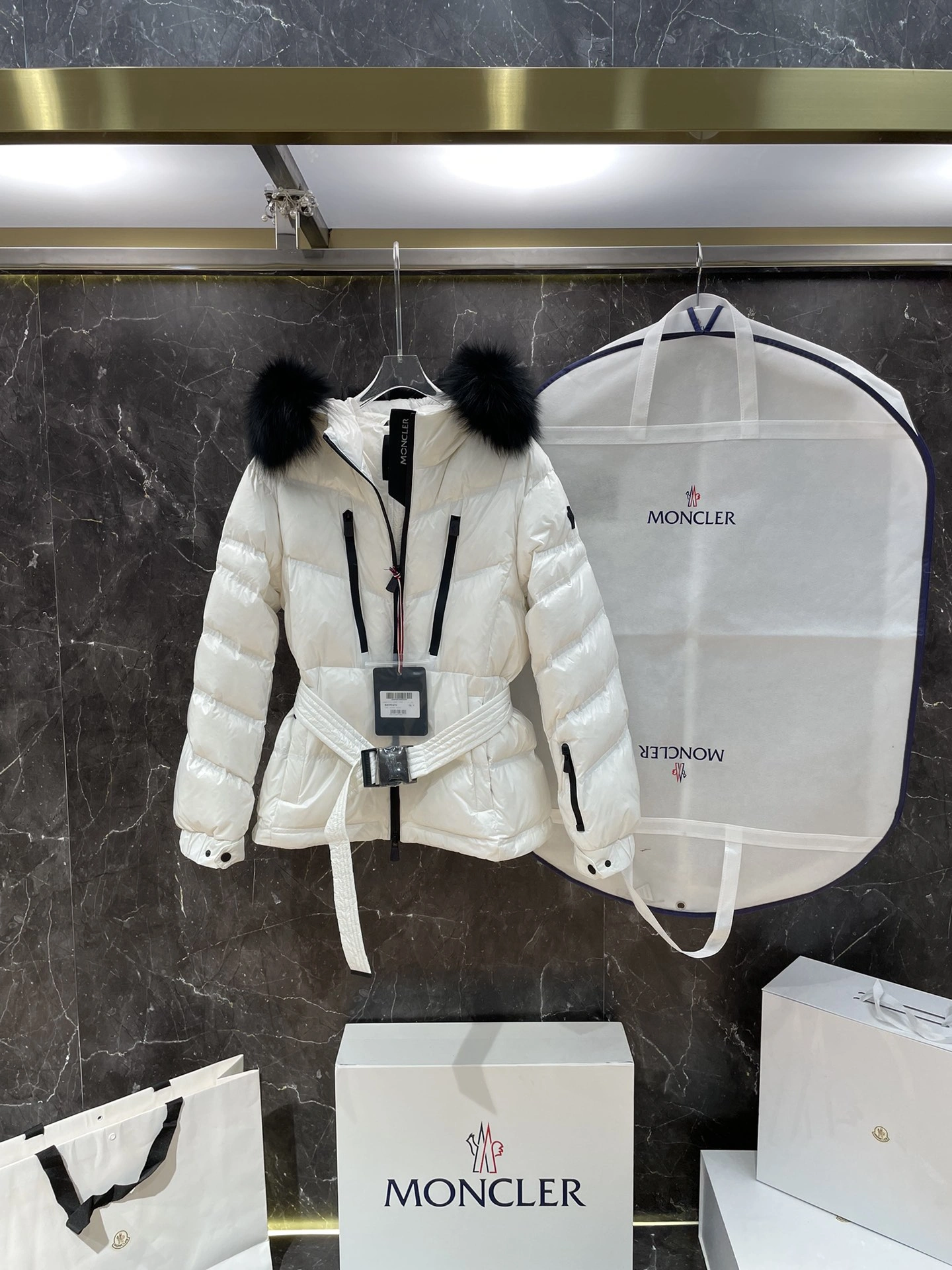 Popular Moncler Down Jackets 145931