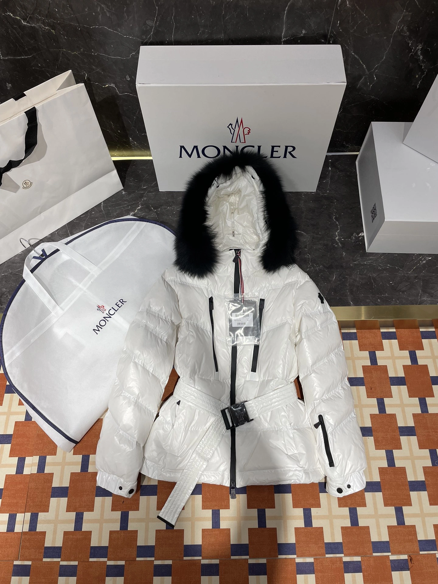 Popular Moncler Down Jackets 145931