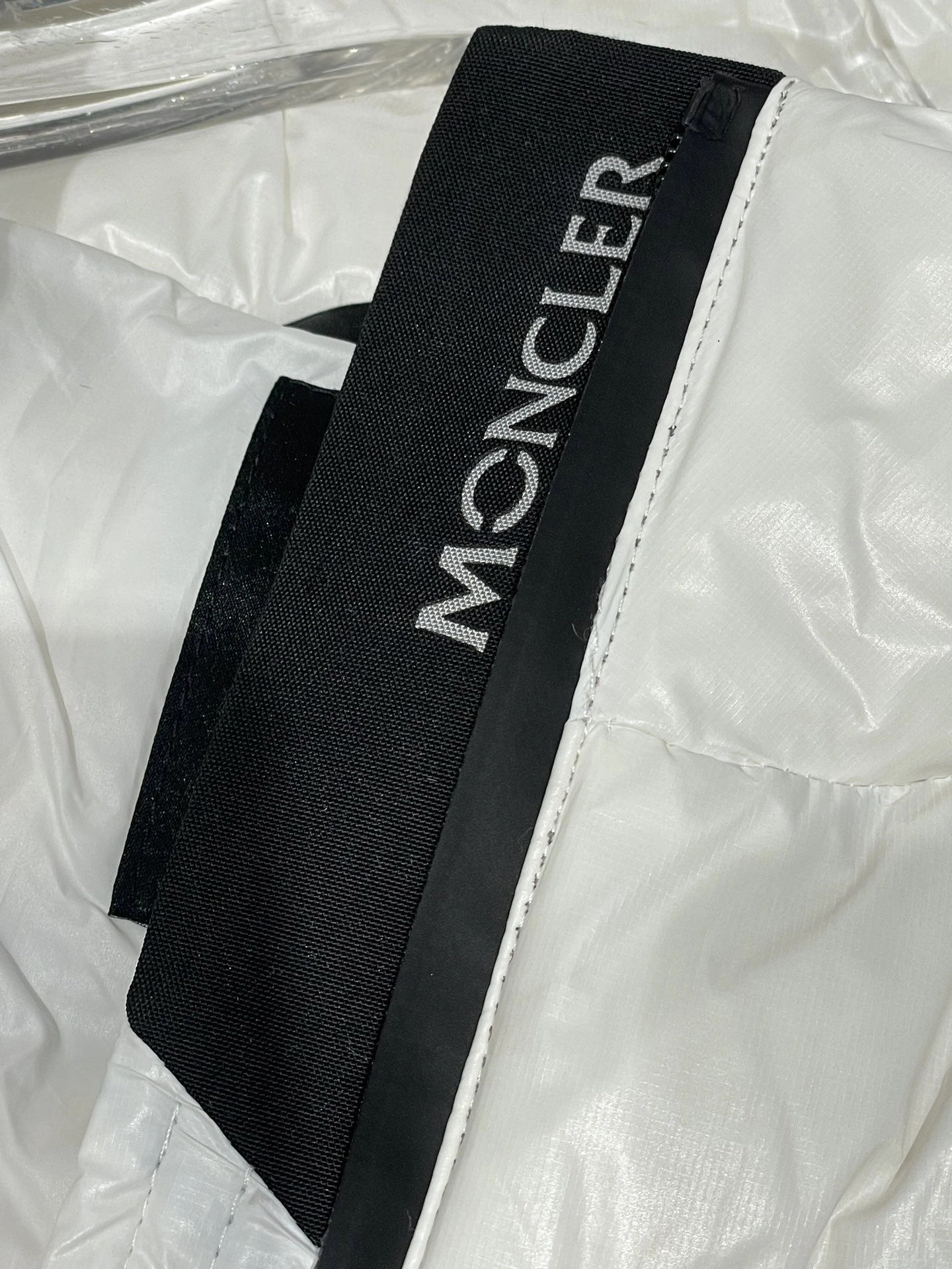 Popular Moncler Down Jackets 145931