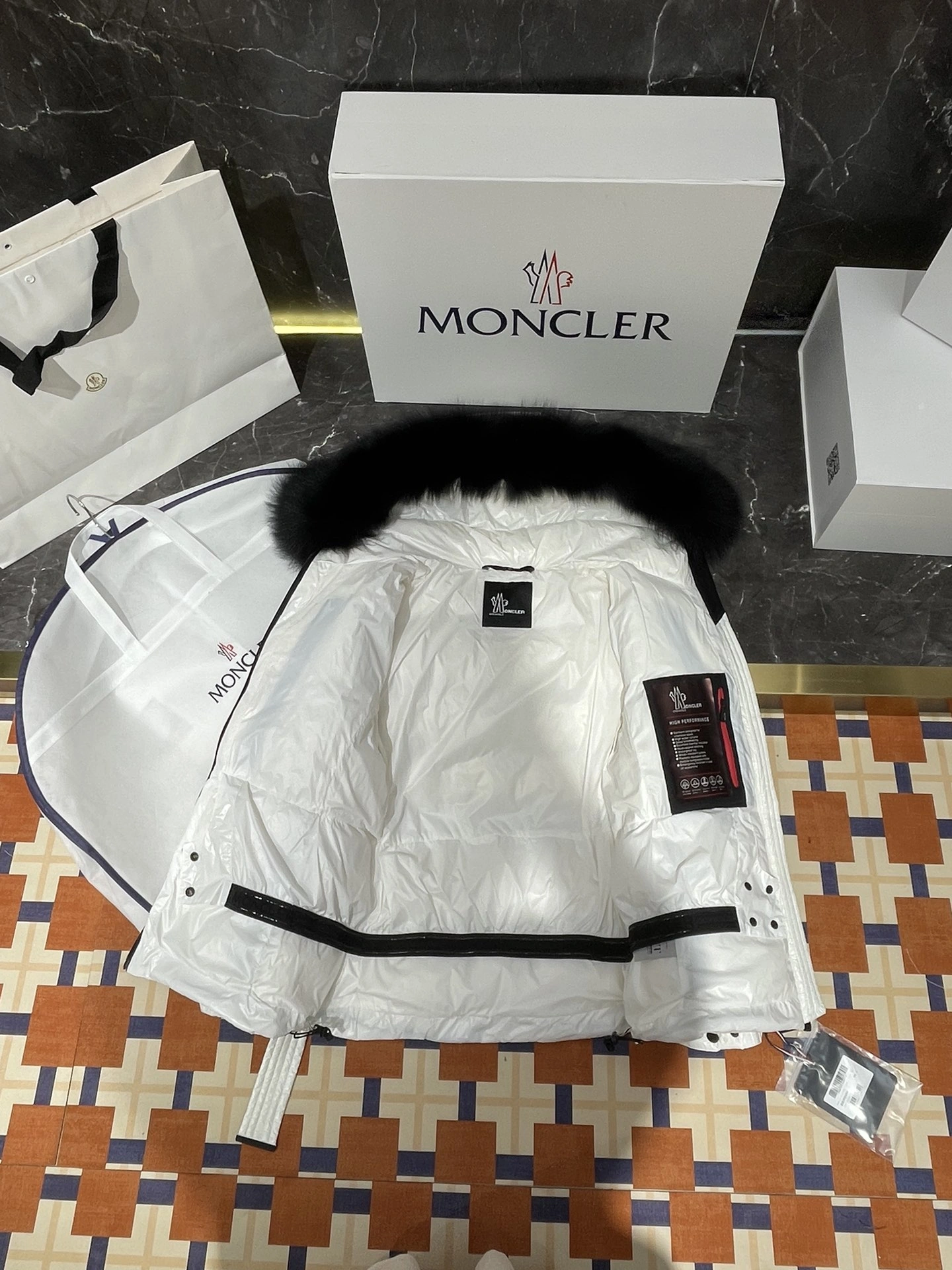 Popular Moncler Down Jackets 145931