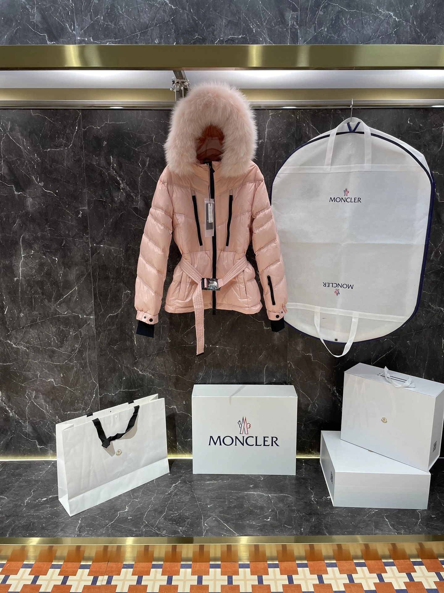 Affordable Moncler Down Jackets 145921