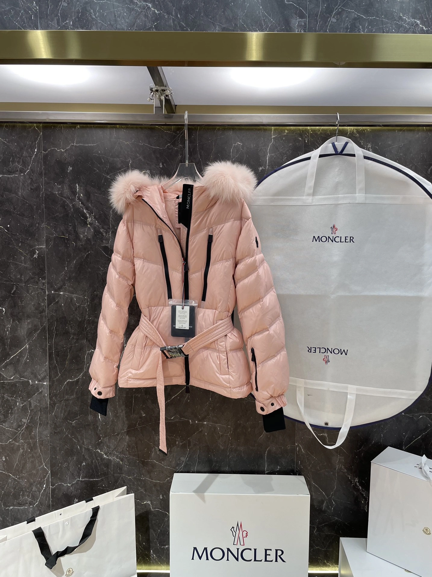 Affordable Moncler Down Jackets 145921