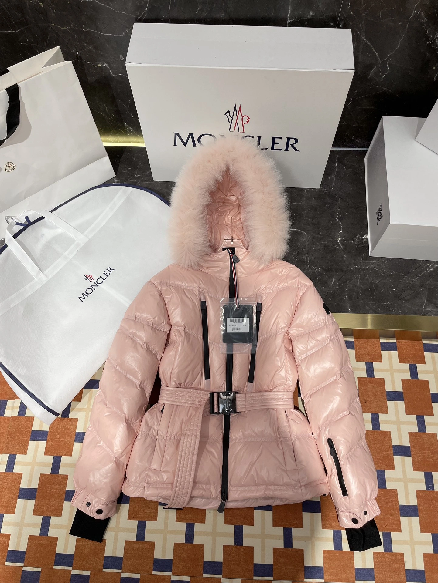 Affordable Moncler Down Jackets 145921