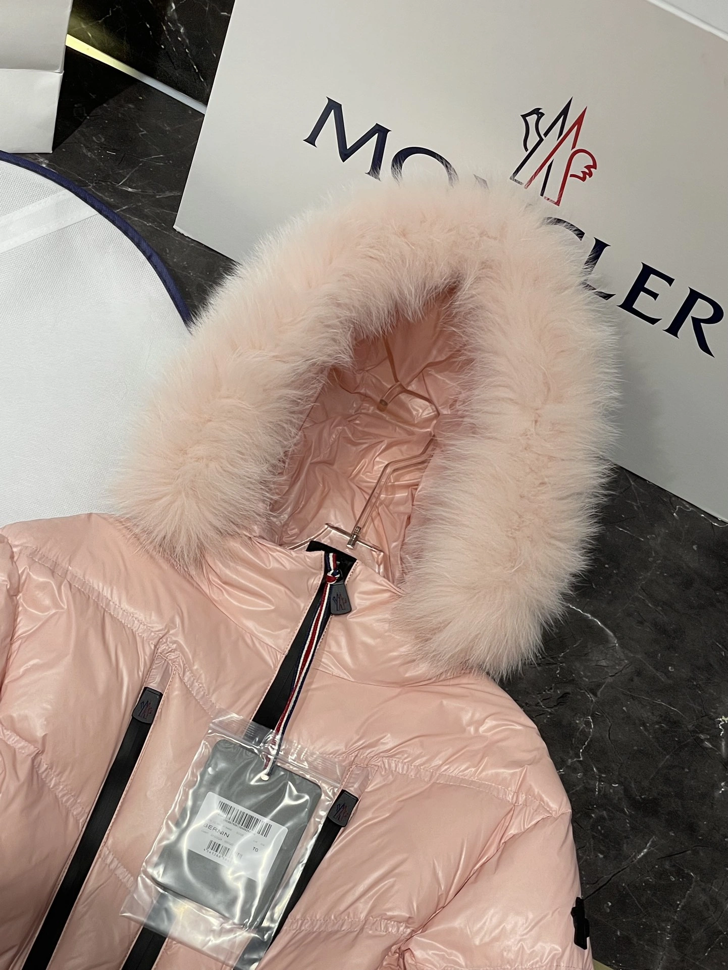 Affordable Moncler Down Jackets 145921