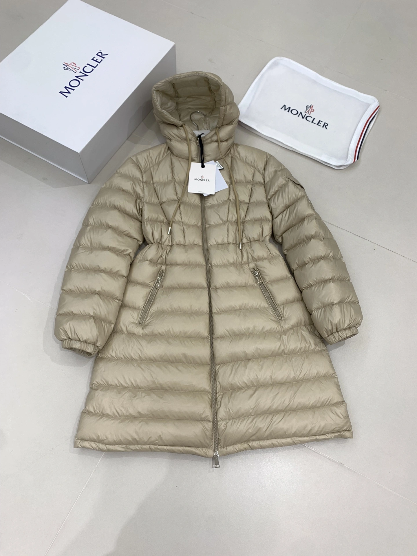 StreetReady Moncler Down Jackets 145923