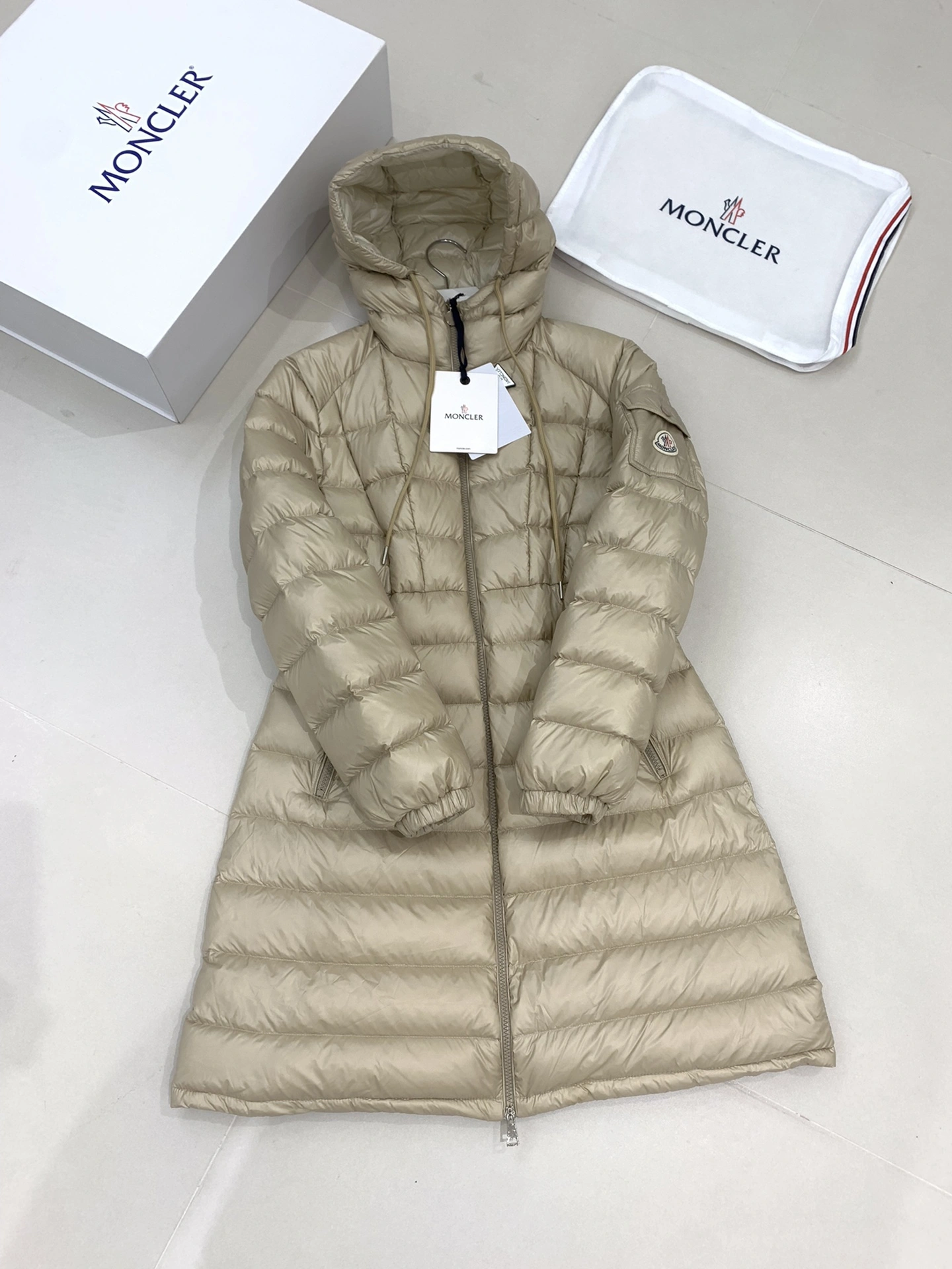 StreetReady Moncler Down Jackets 145923