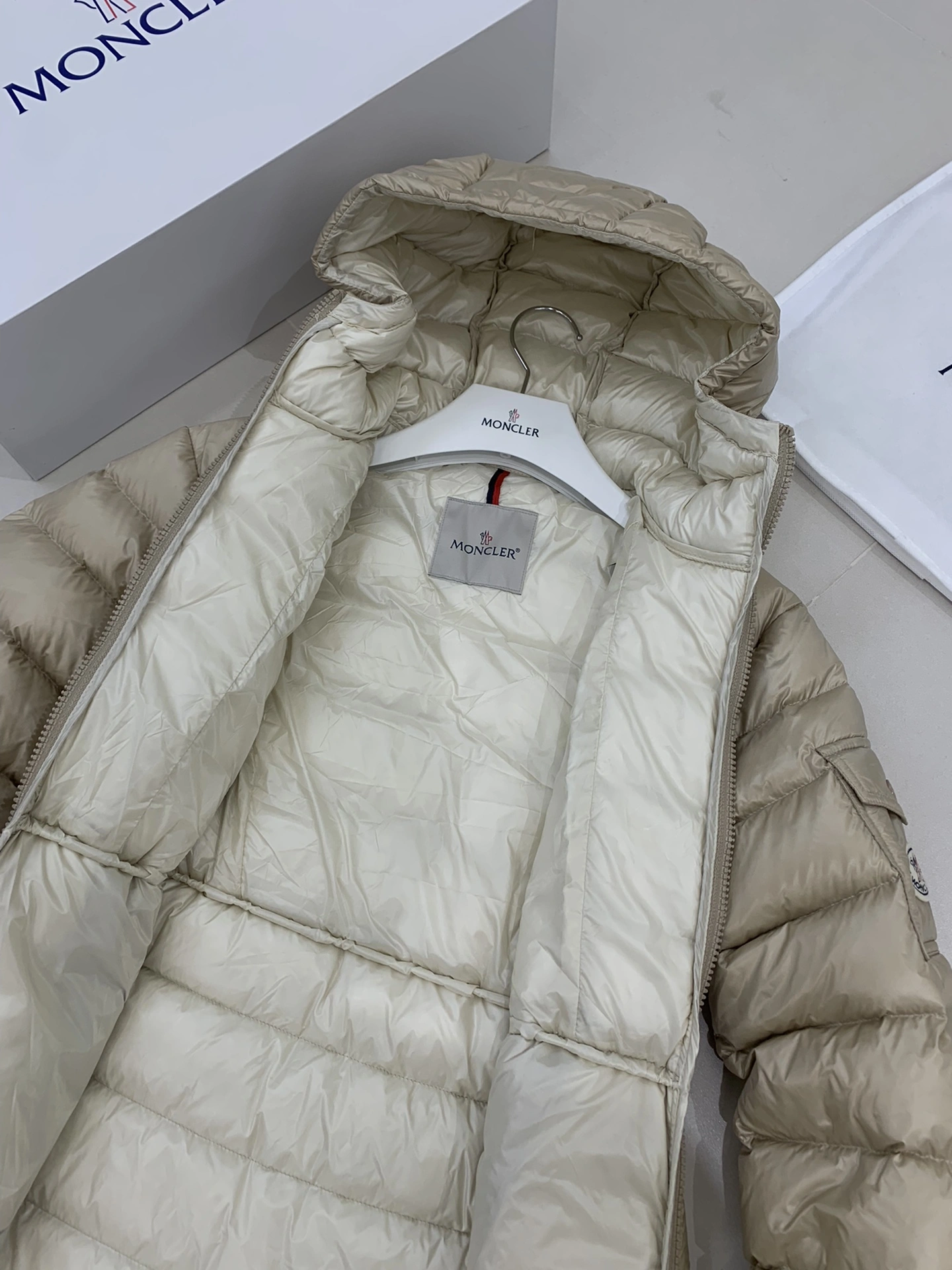 StreetReady Moncler Down Jackets 145923