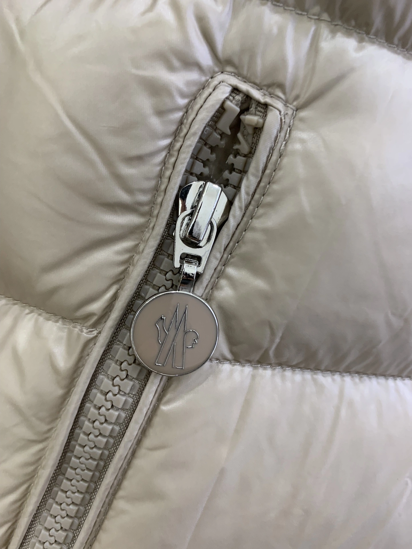 StreetReady Moncler Down Jackets 145923