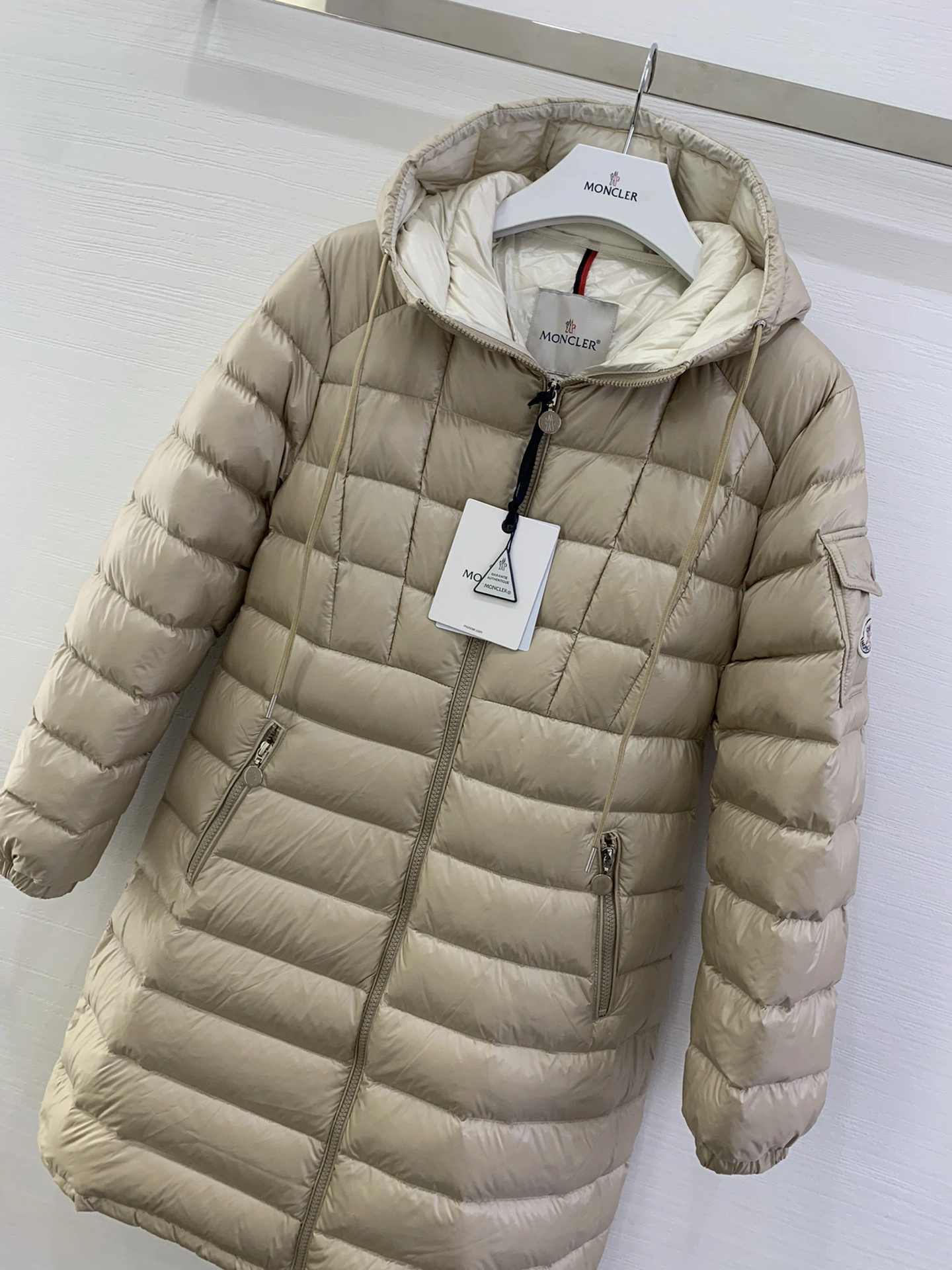 ModernLook Moncler Down Jackets 145918