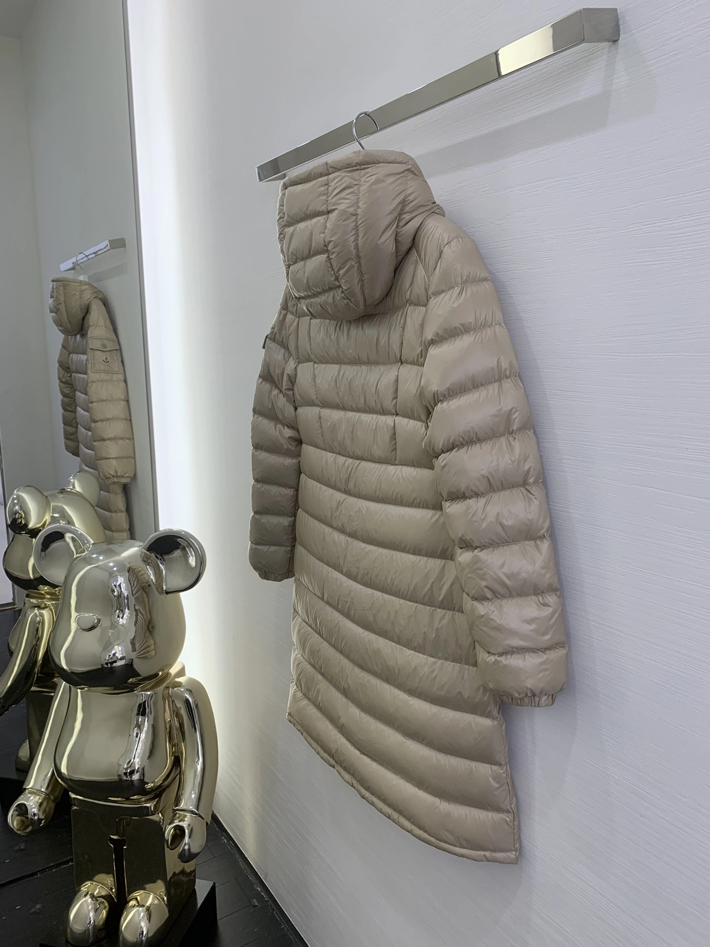 ModernLook Moncler Down Jackets 145918