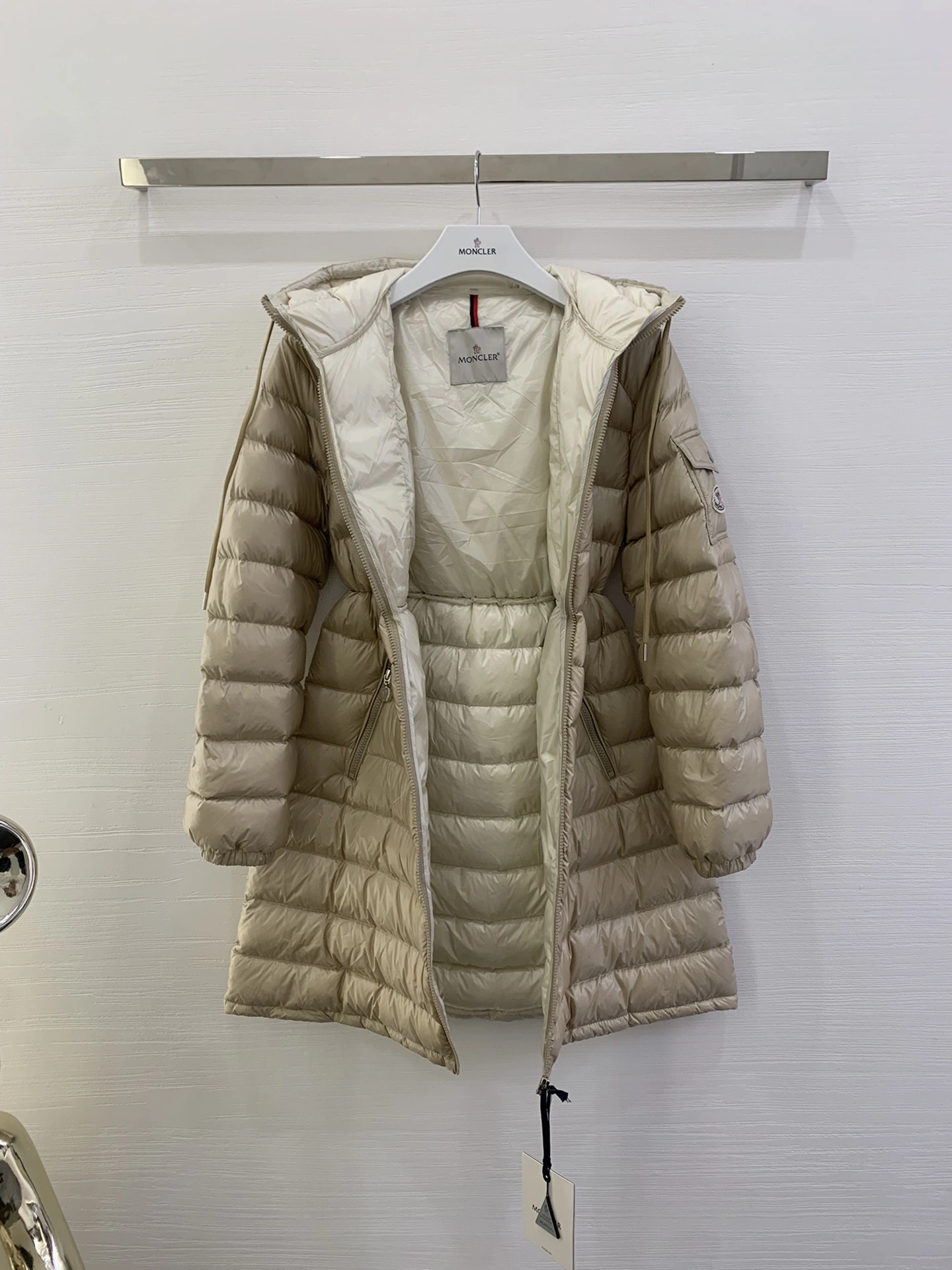ModernLook Moncler Down Jackets 145918