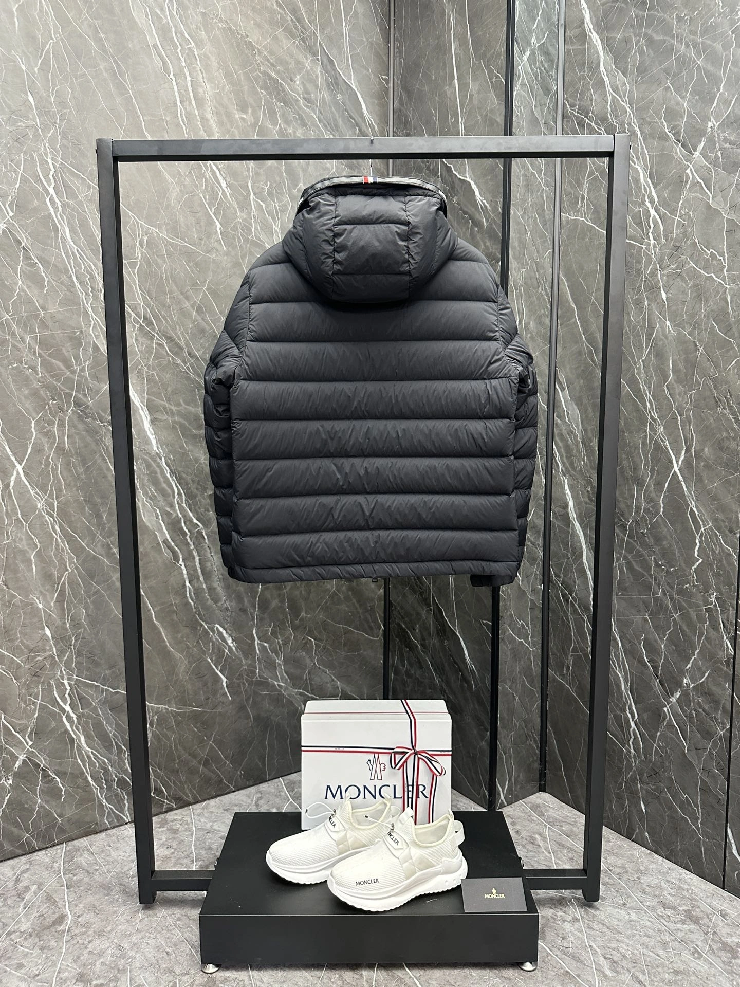 WellDesigned Moncler Down Jackets 145916