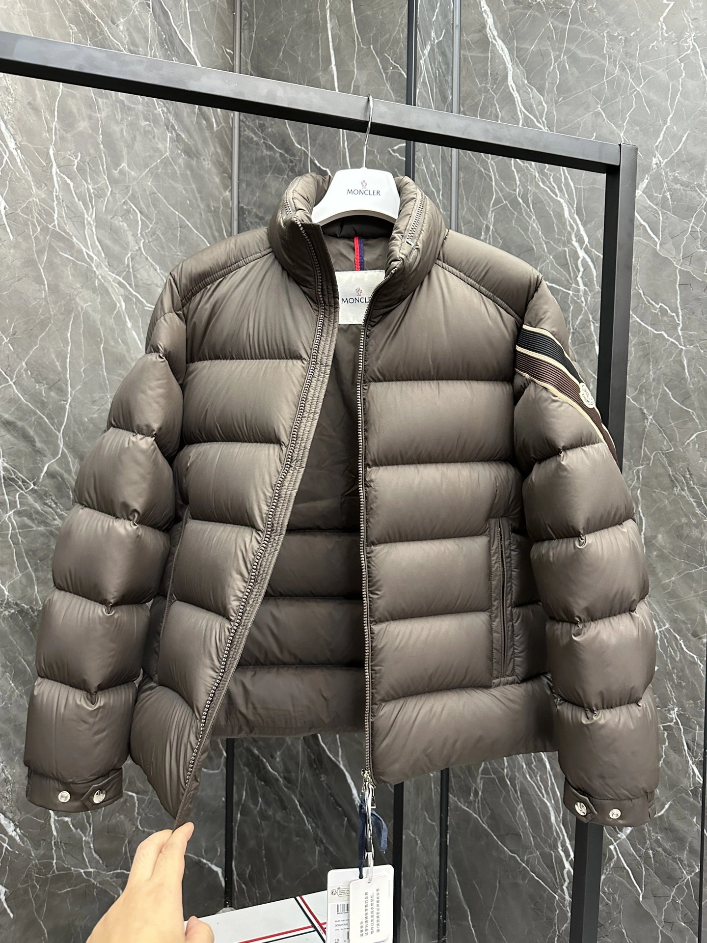 TechFriendly Moncler Down Jackets 145911