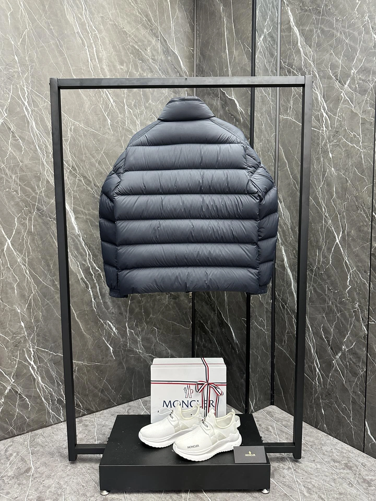 Stylish Moncler Down Jackets 145924