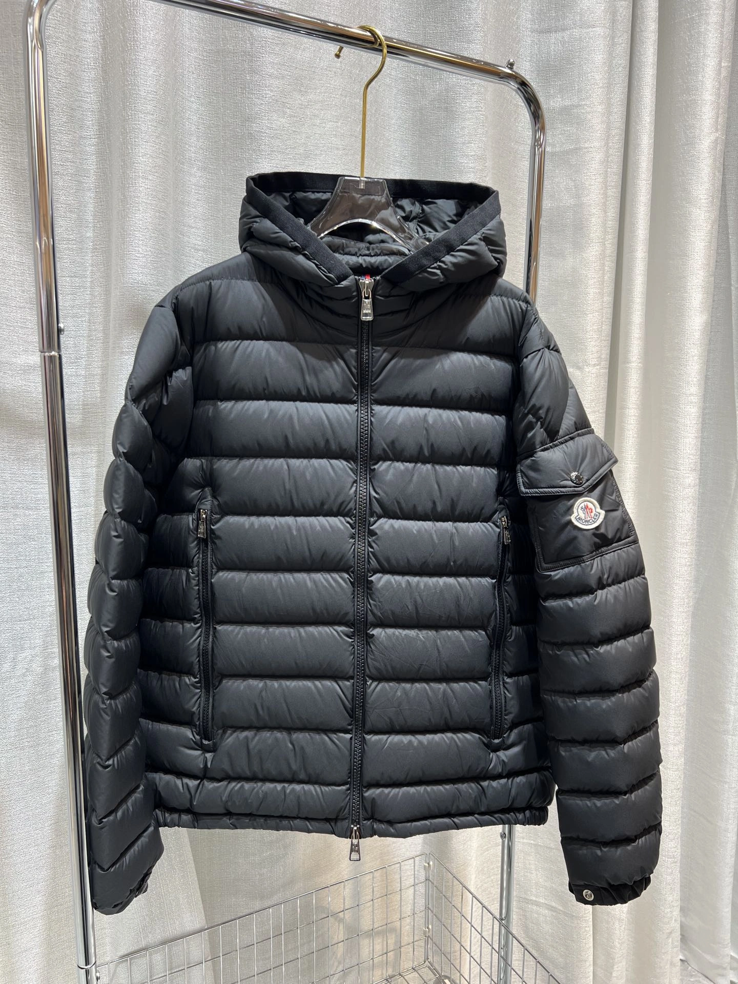 Durable Moncler Down Jackets 145906
