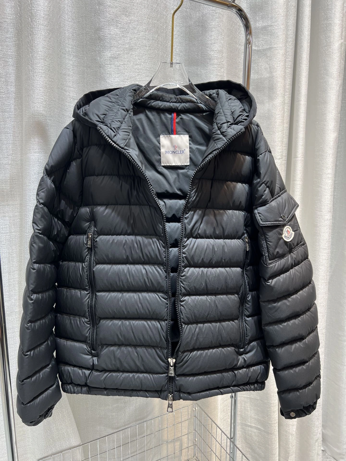 Durable Moncler Down Jackets 145906