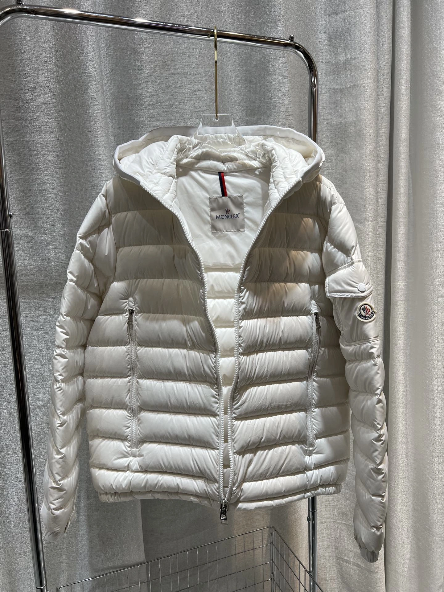 Moncler Down Jackets ZeroBulk 145905