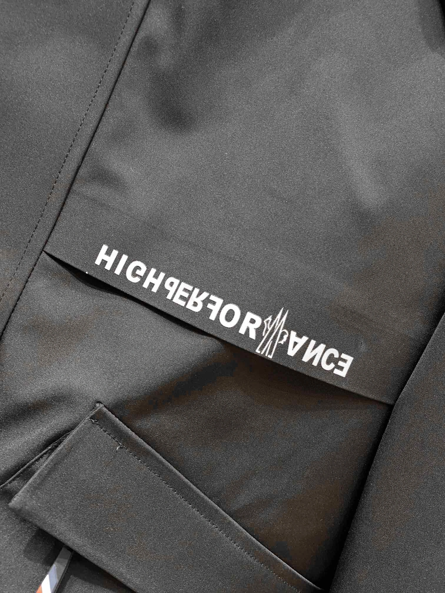 Casual Moncler Down Jackets 145904