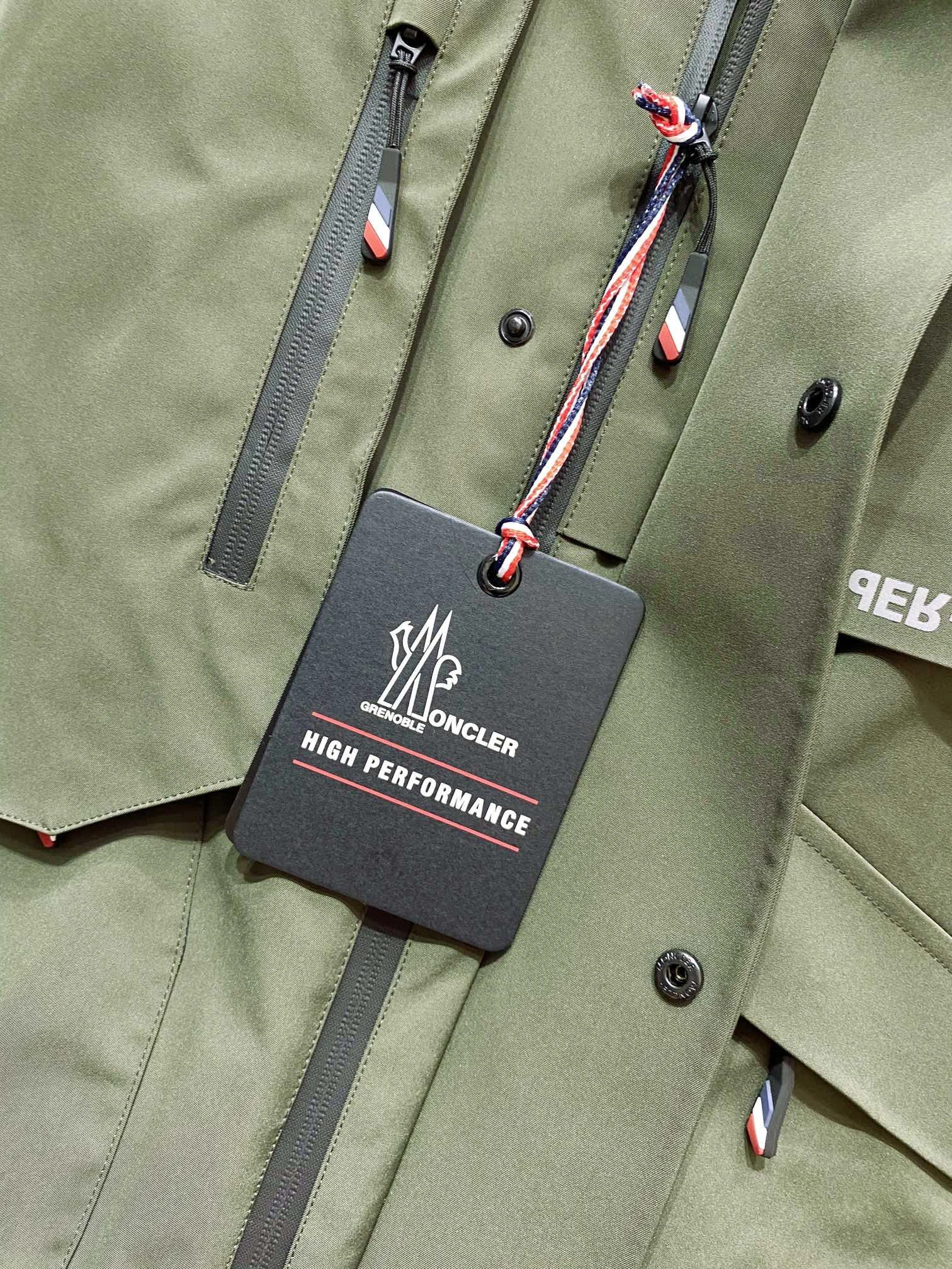 MoistureWicking Moncler Down Jackets 145912