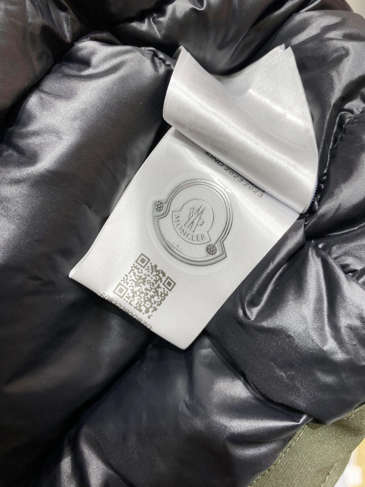 MoistureWicking Moncler Down Jackets 145912