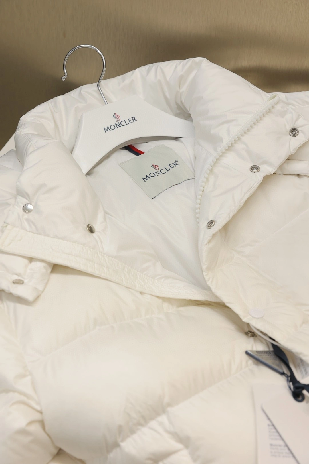 SunProtective Moncler Down Jackets 145929