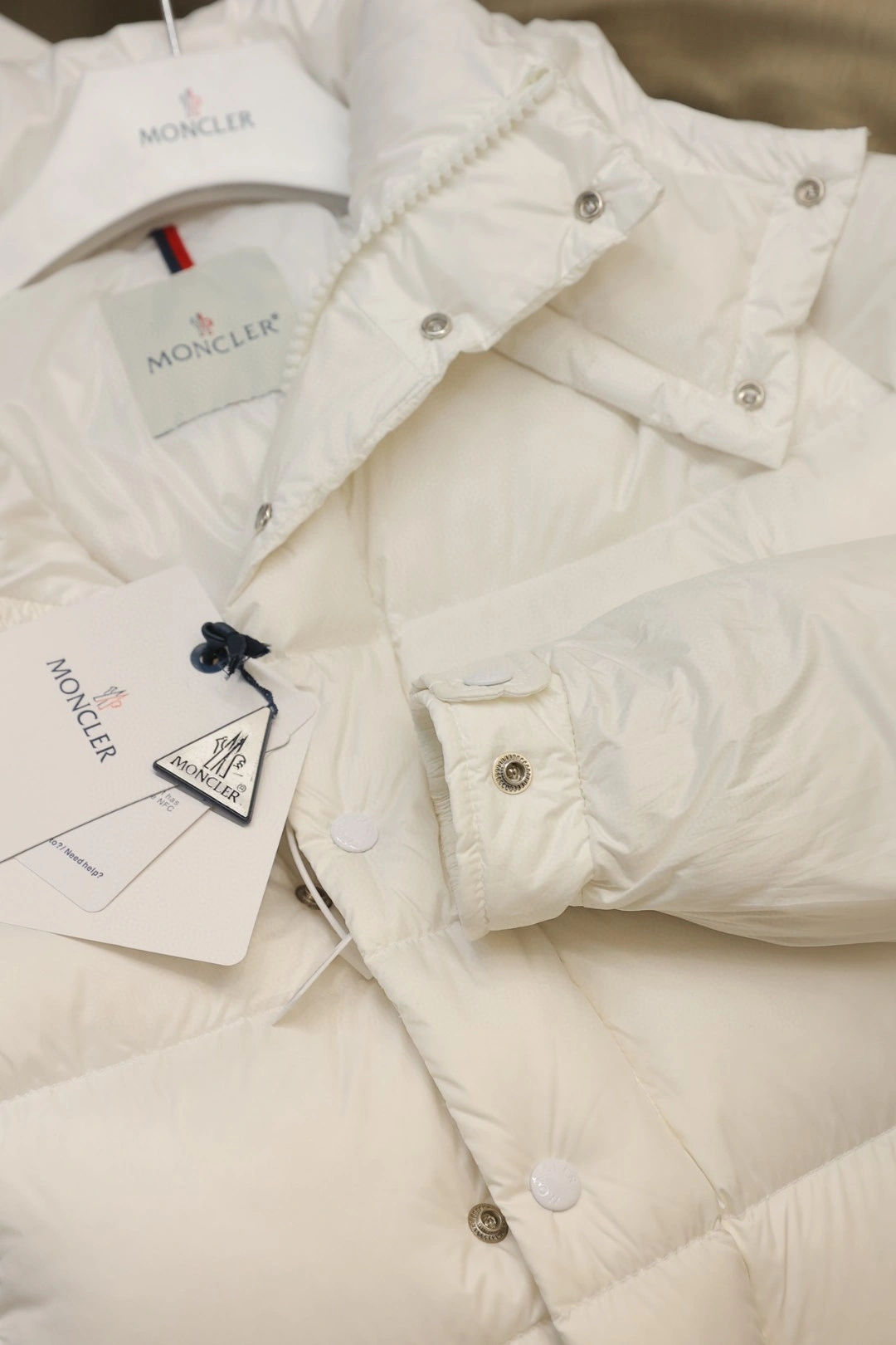 SunProtective Moncler Down Jackets 145929