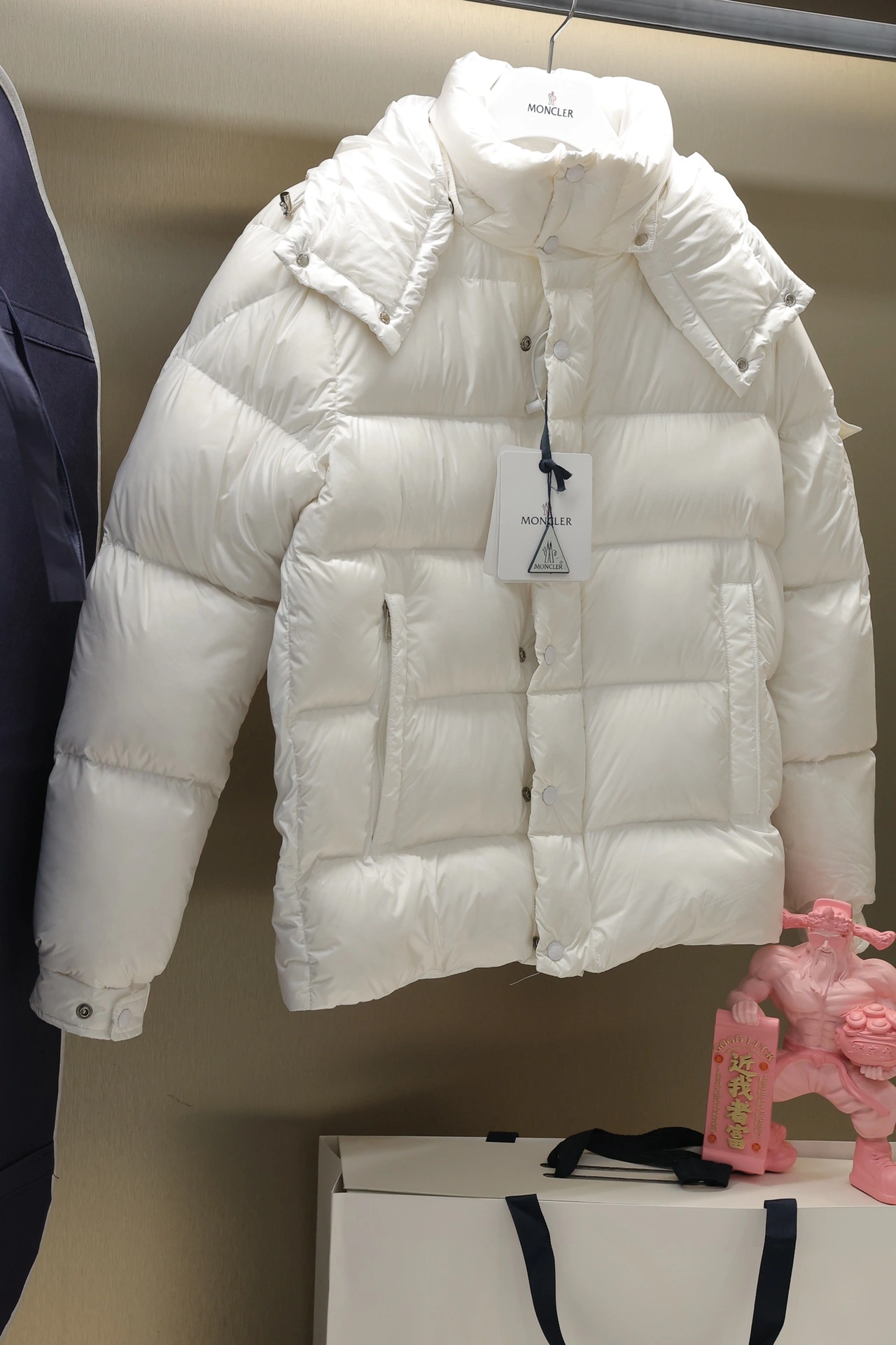 SunProtective Moncler Down Jackets 145929
