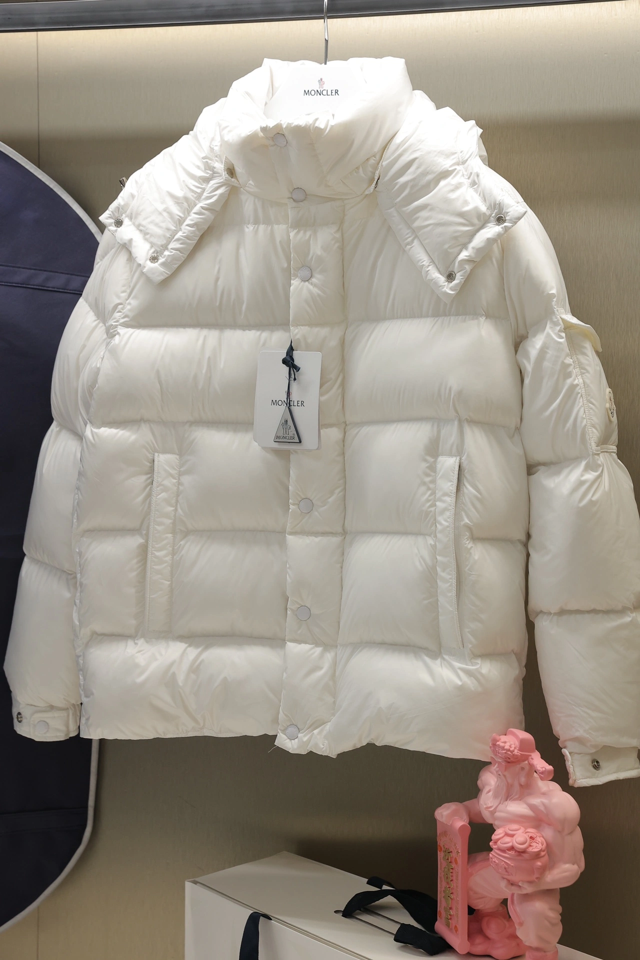 SunProtective Moncler Down Jackets 145929