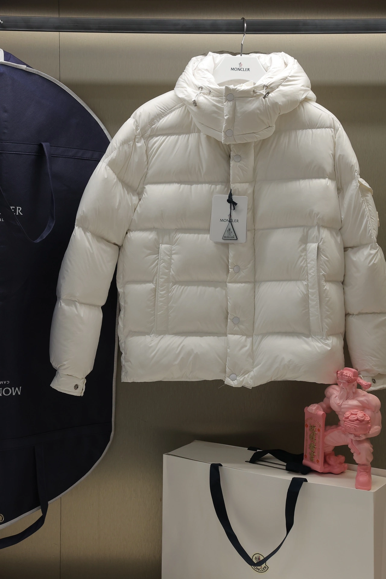 SunProtective Moncler Down Jackets 145929