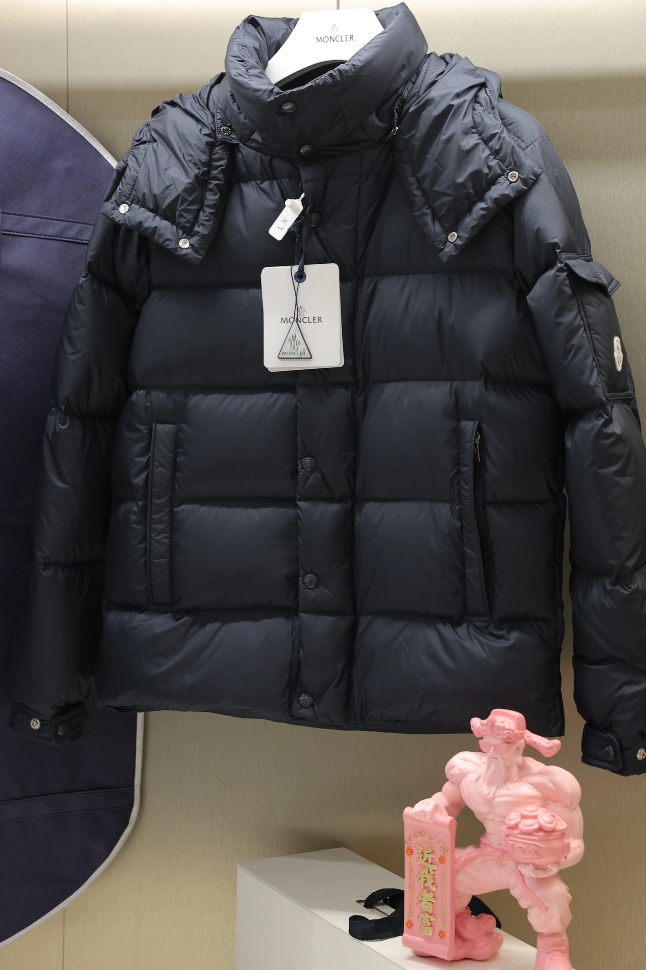 SmoothTexture Moncler Down Jackets 145913