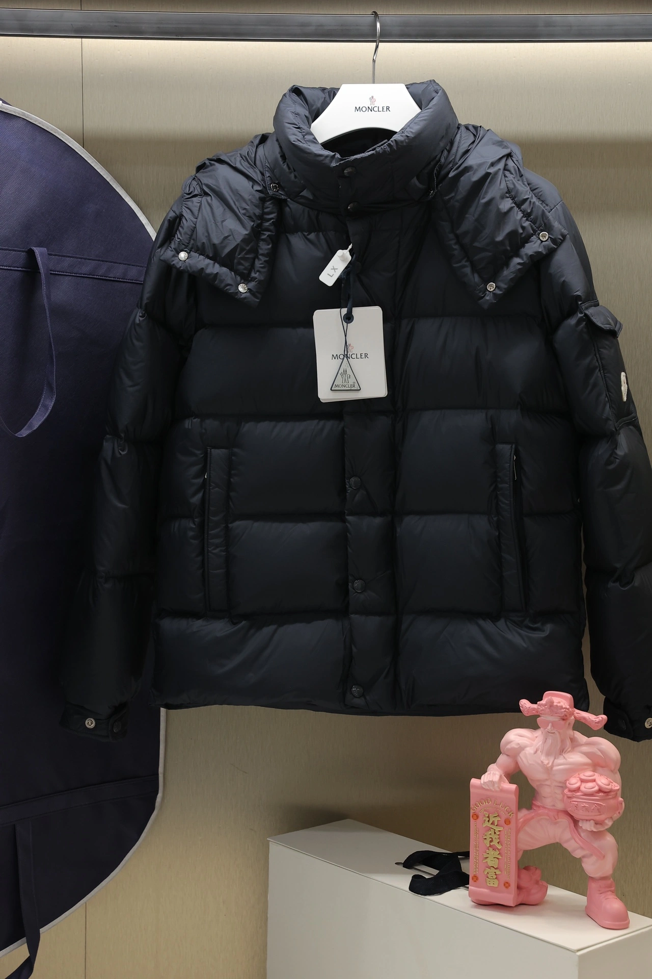 SmoothTexture Moncler Down Jackets 145913