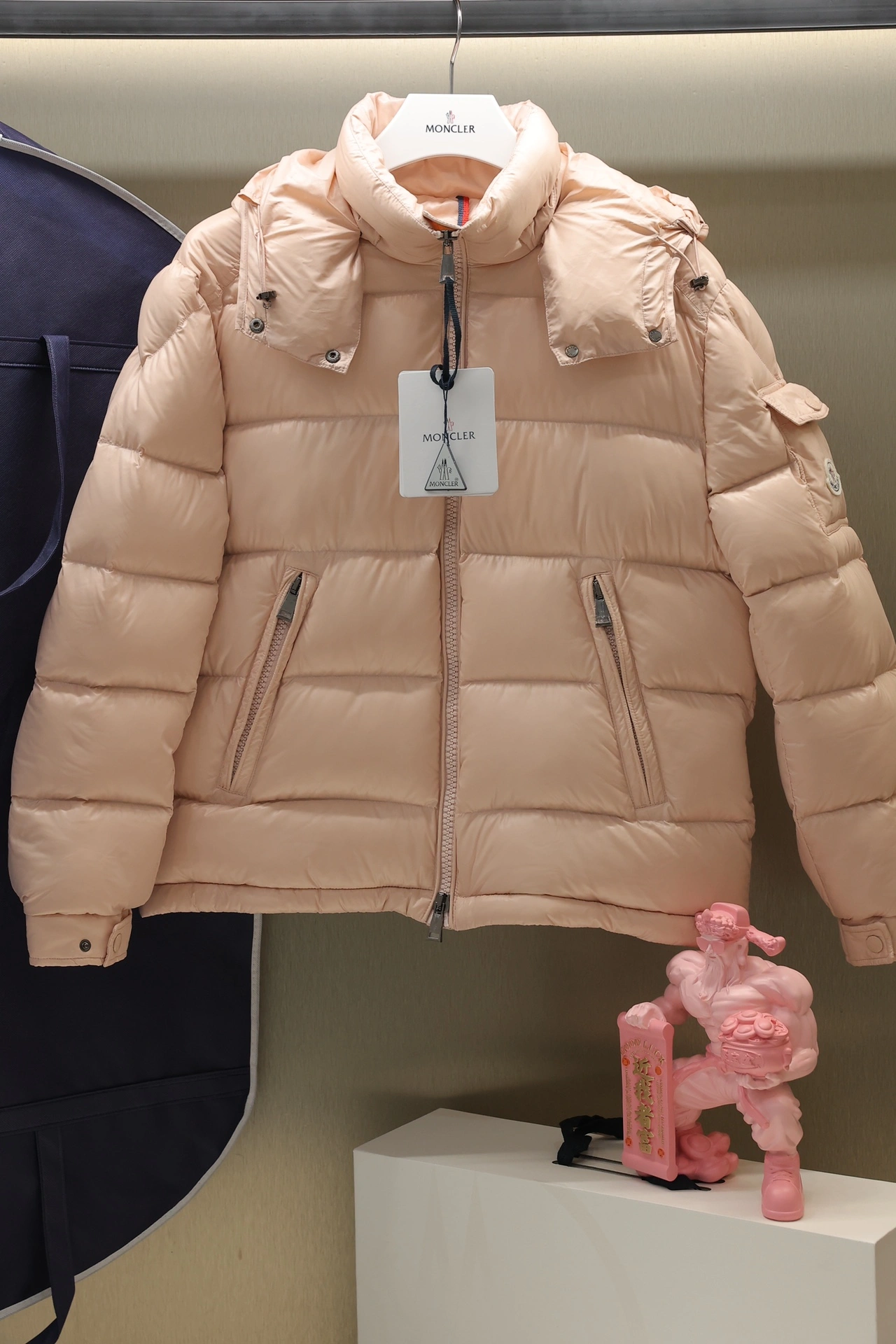 Moncler Down Jackets Comfortable 145927