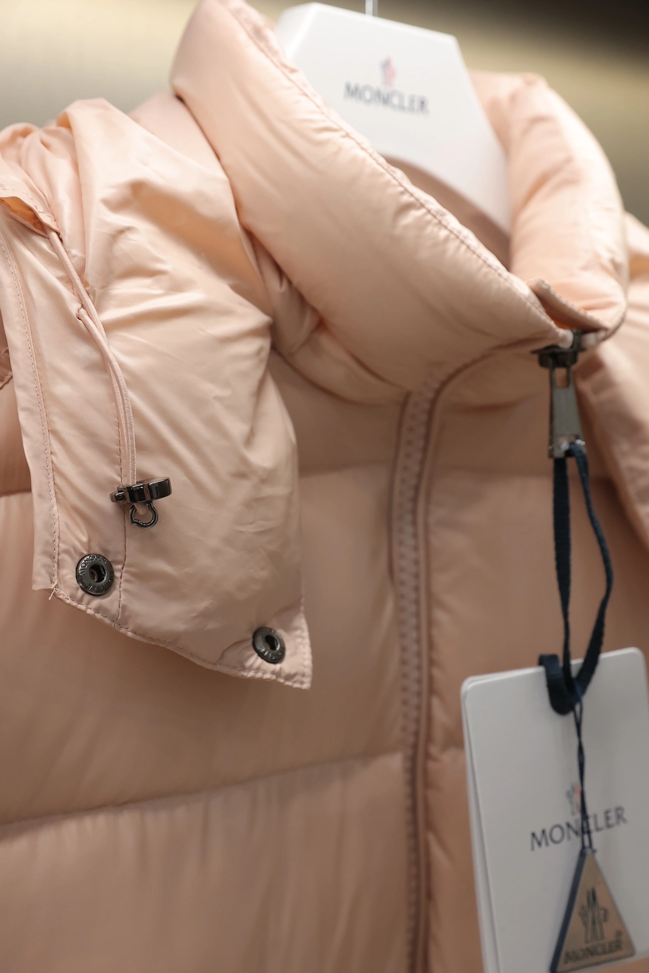 Moncler Down Jackets Comfortable 145927
