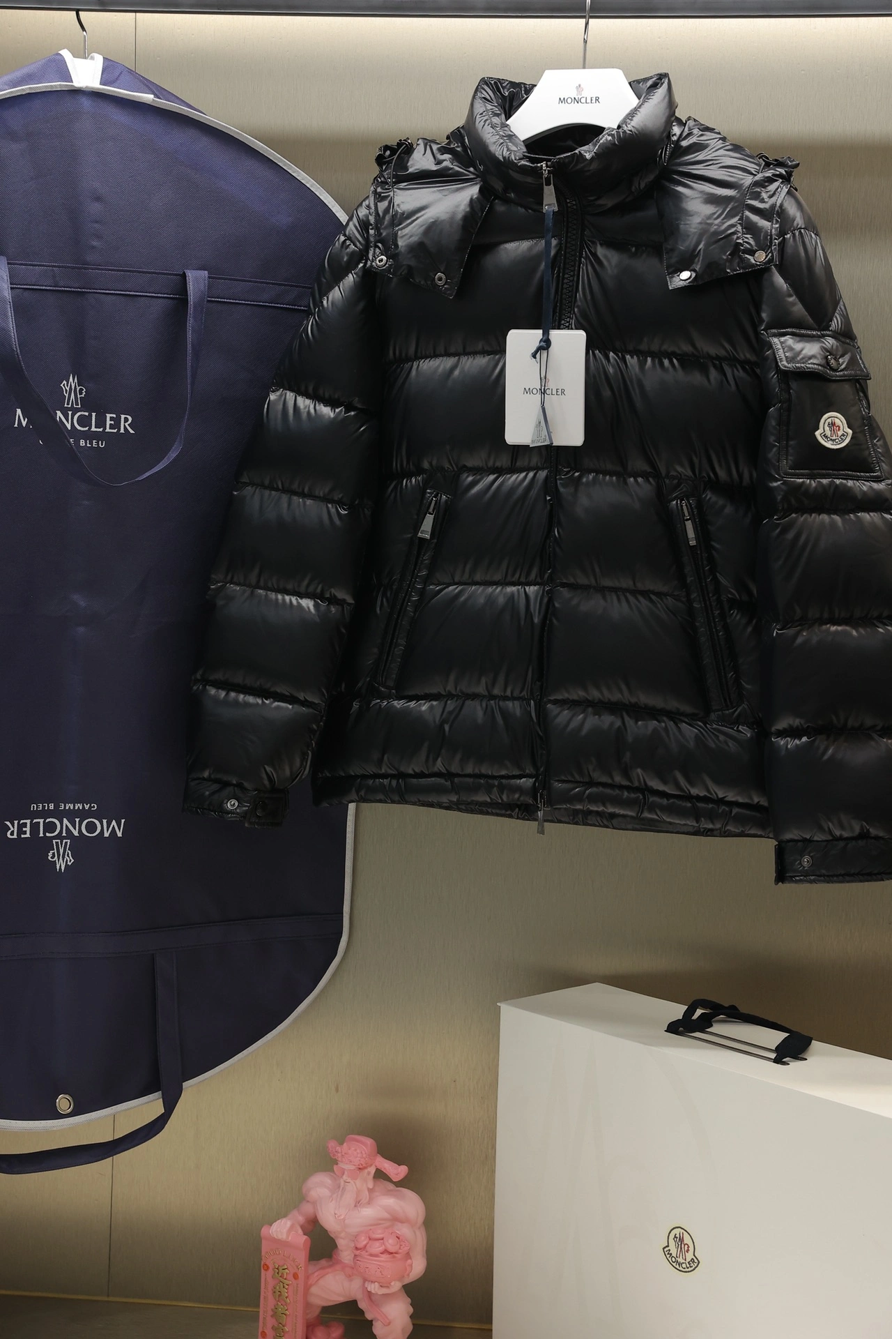 Moncler Down Jackets Lightweight 145914